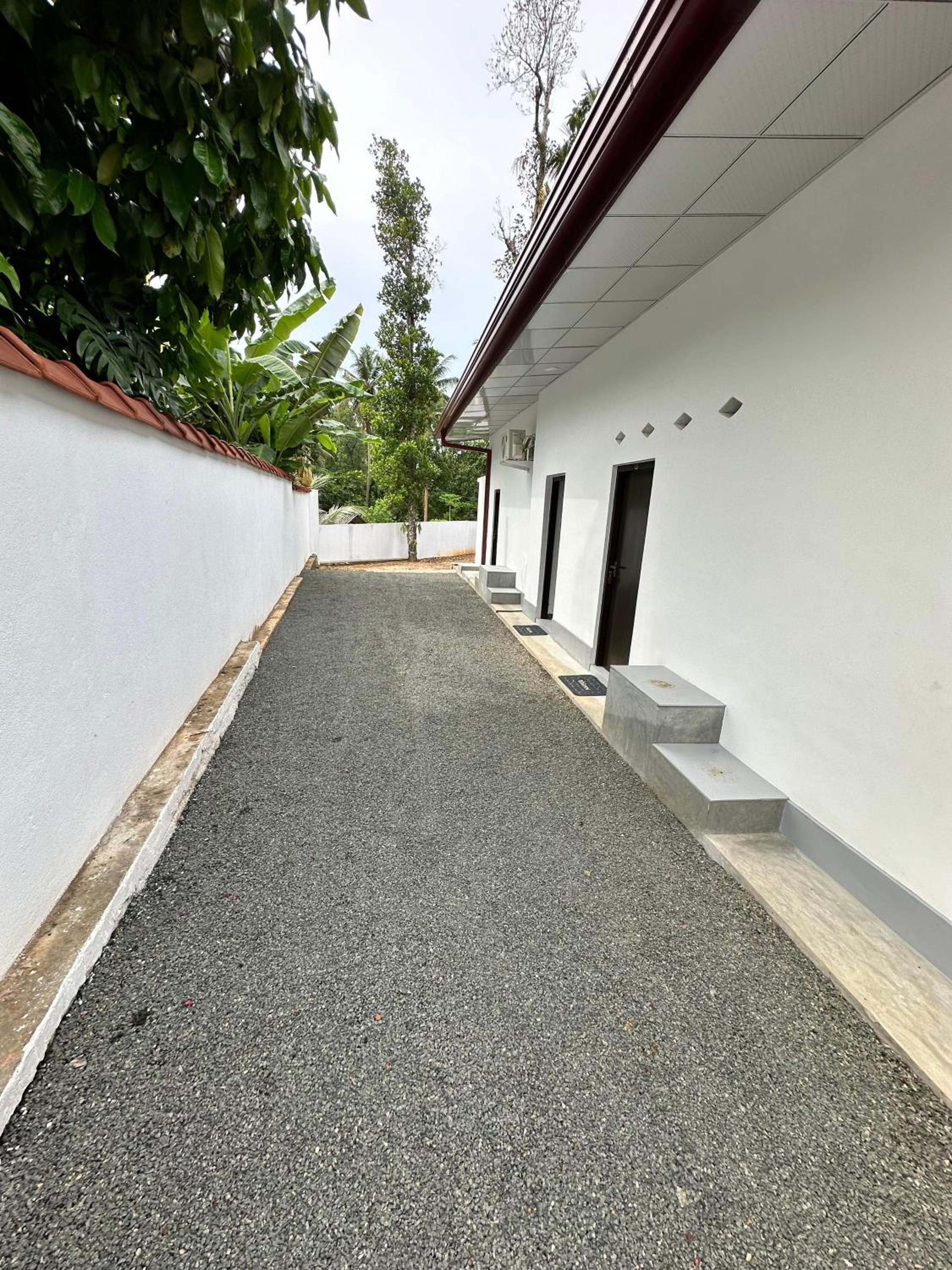 Cinnamon Villa and Motel view 3
