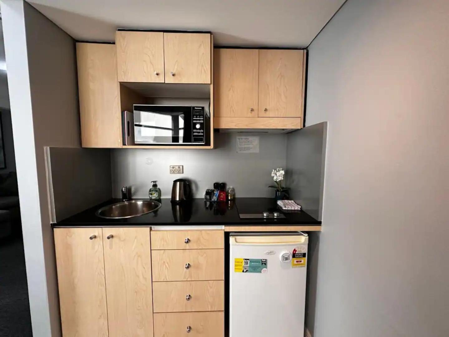 KozyGuru | Haymarket | Modern 1 Apt Best Location