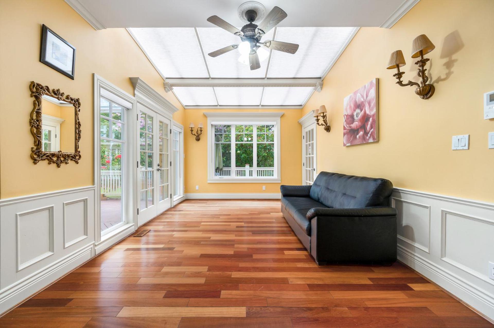 Charming Retreat on Cypress Street, Your Home Away from Home