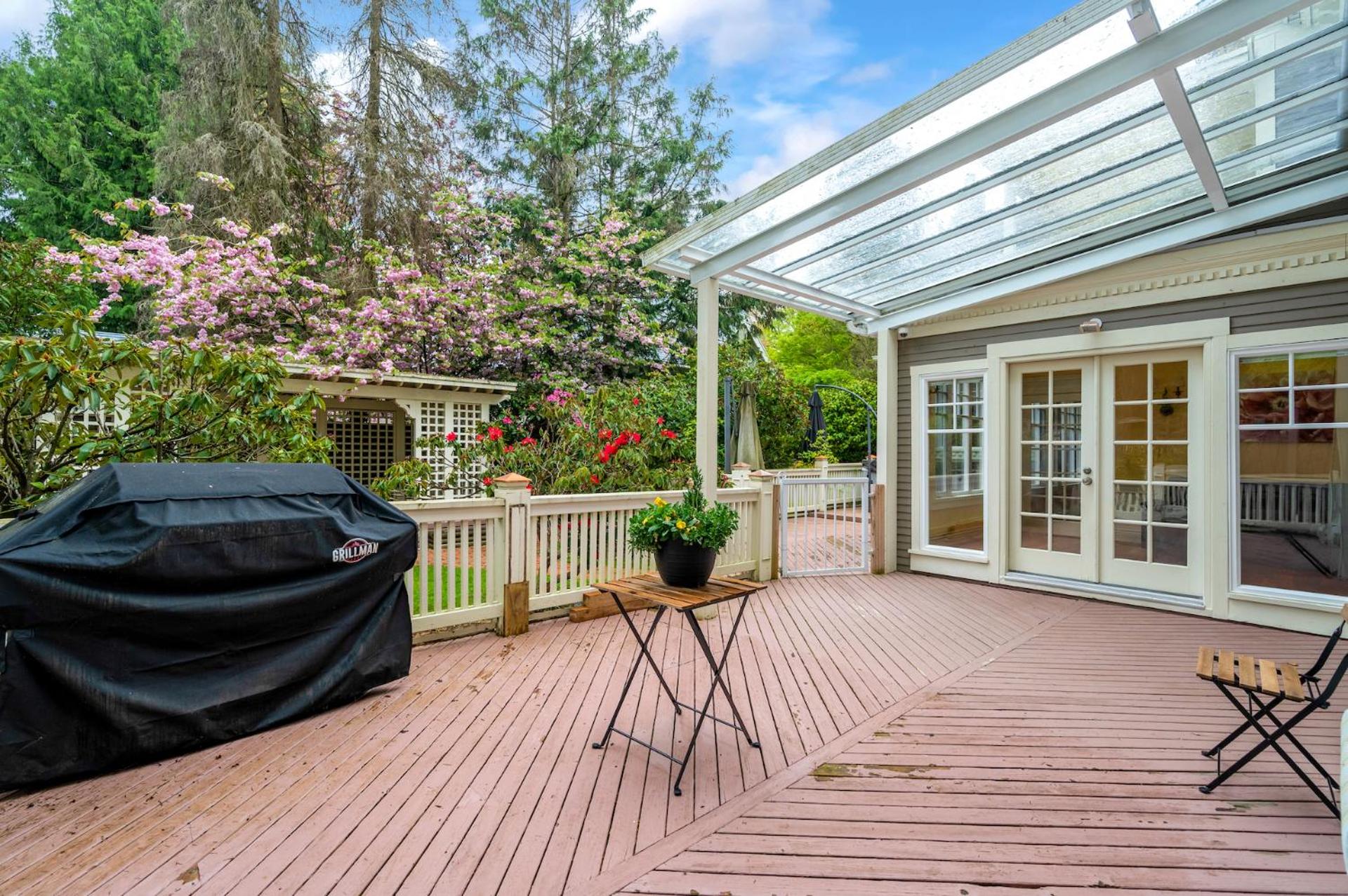 Charming Retreat on Cypress Street, Your Home Away from Home