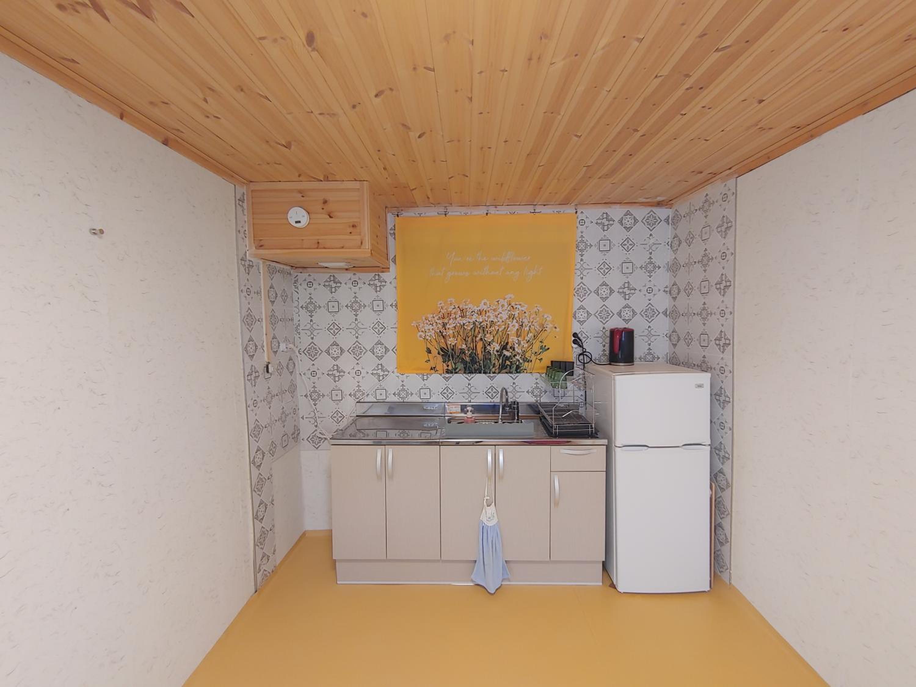 One day Retro House