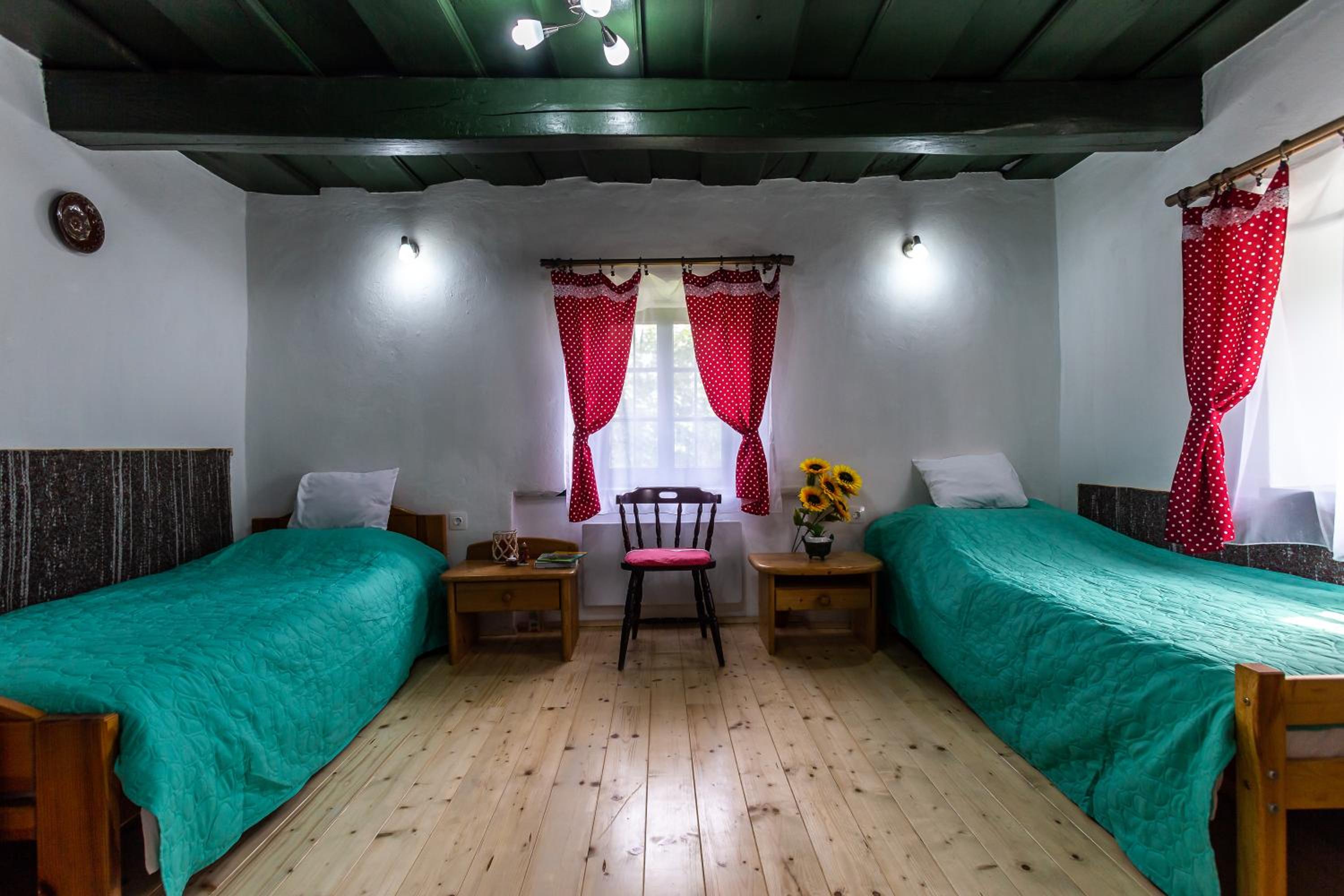Klementina's Guest House - Happy Rentals view 4