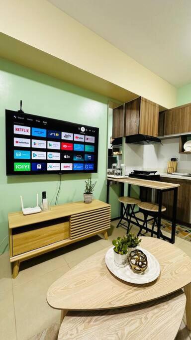 Cebu IT Park Cozy Neutral Condo view 2