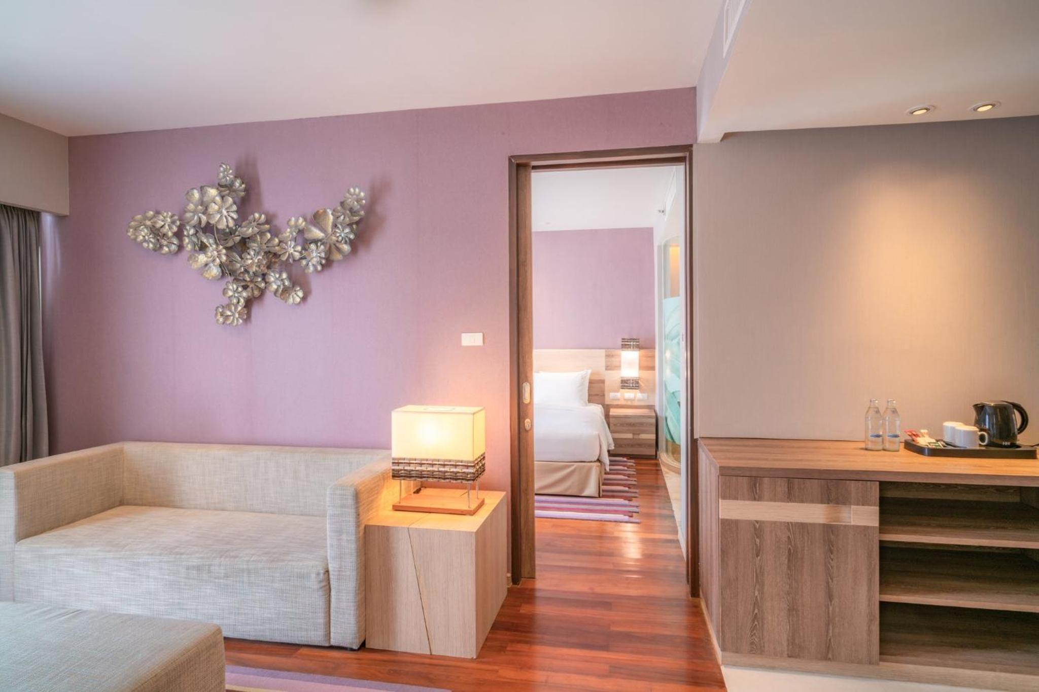 Holiday Inn Express Phuket Patong Beach Central by IHG