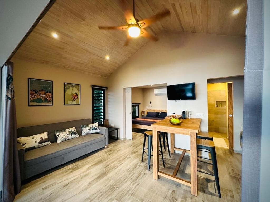 Lilikoi Bungalow