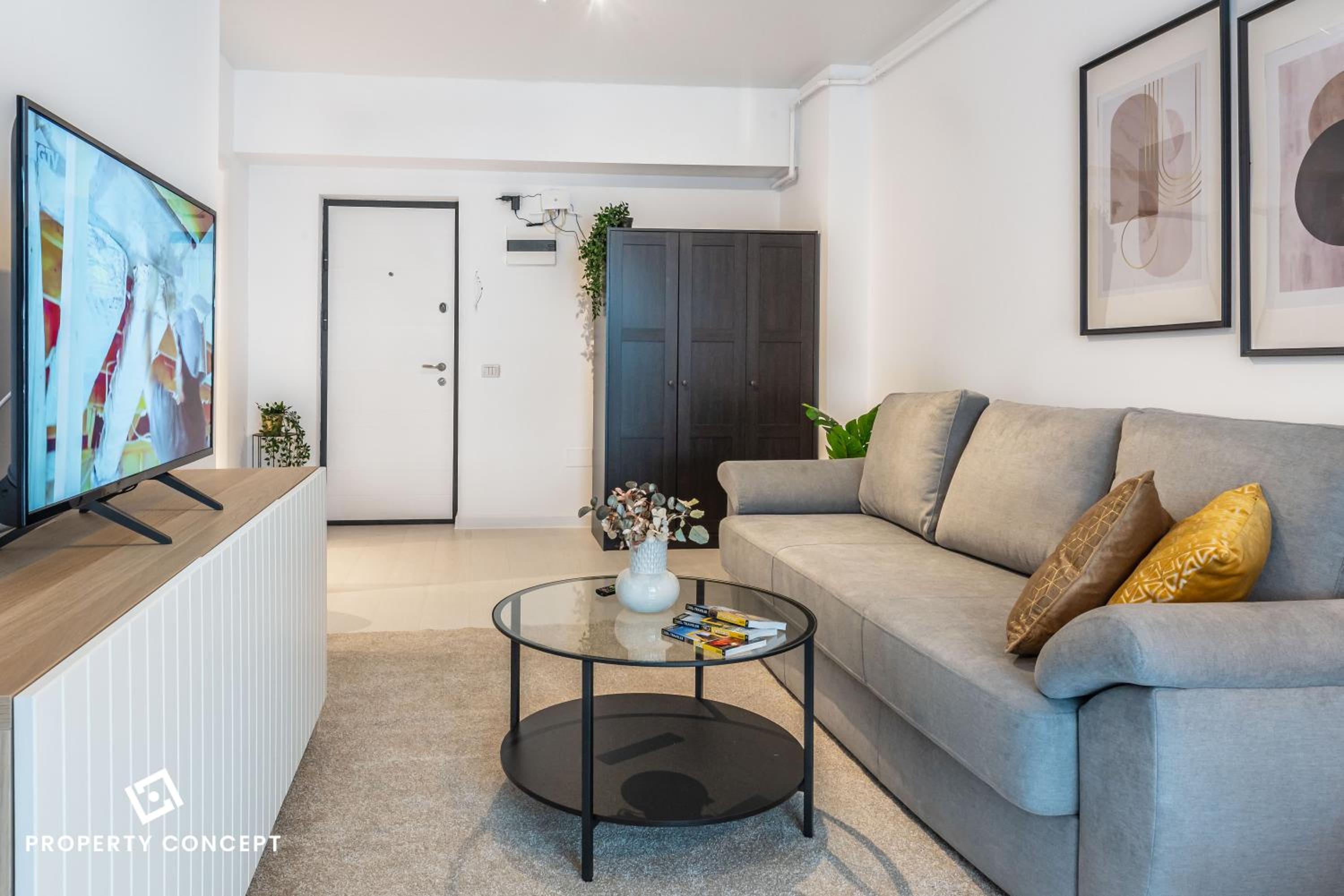 Central Residence Apartment 1011 view 2