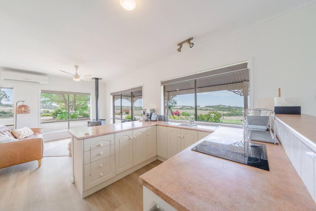 Adelaide Hills Country Paradise