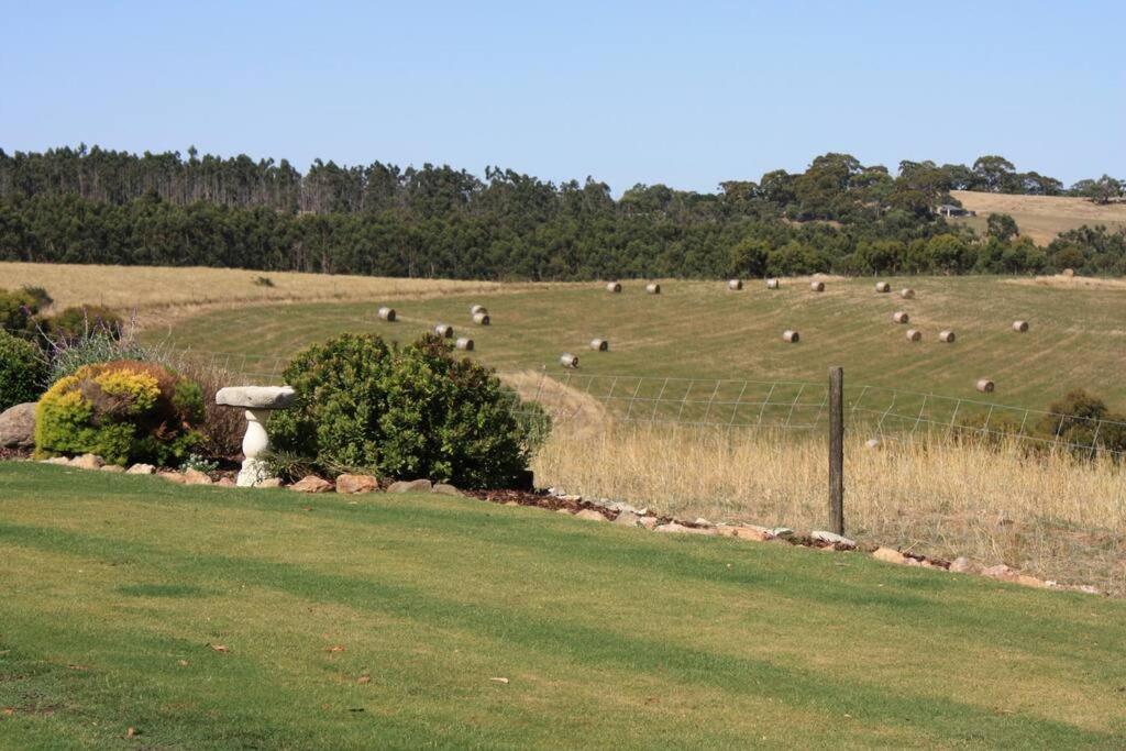 Adelaide Hills Country Paradise