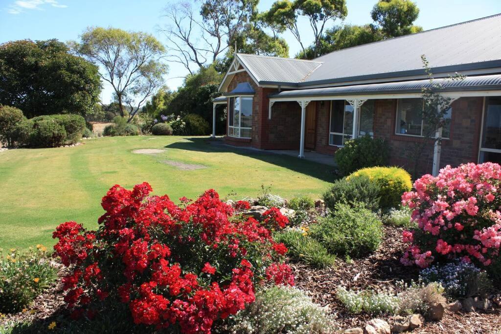 Adelaide Hills Country Paradise