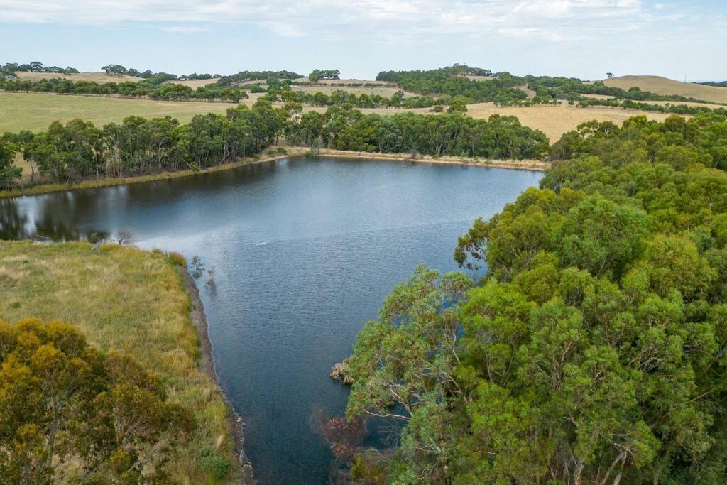 Adelaide Hills Country Paradise