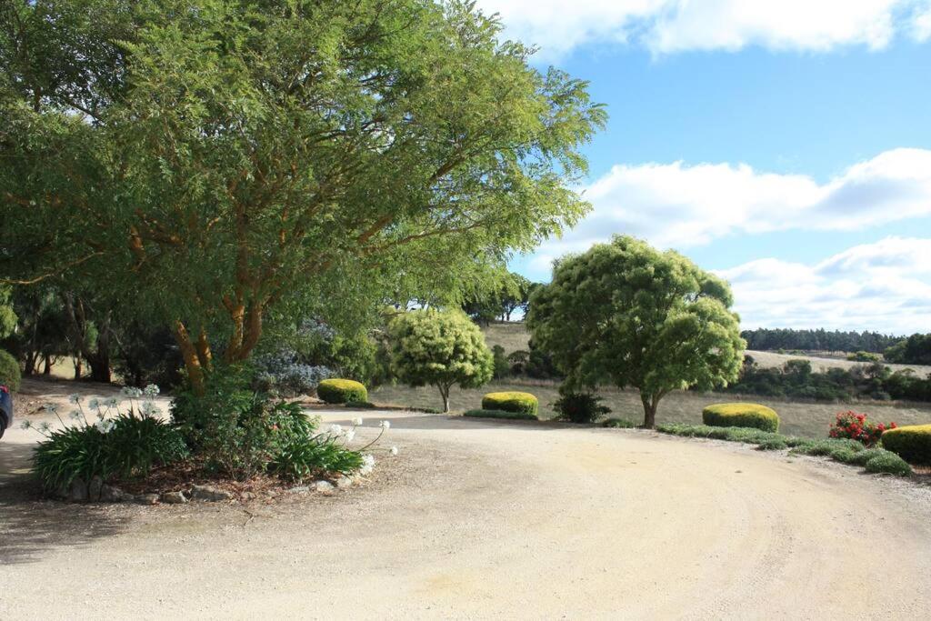 Adelaide Hills Country Paradise