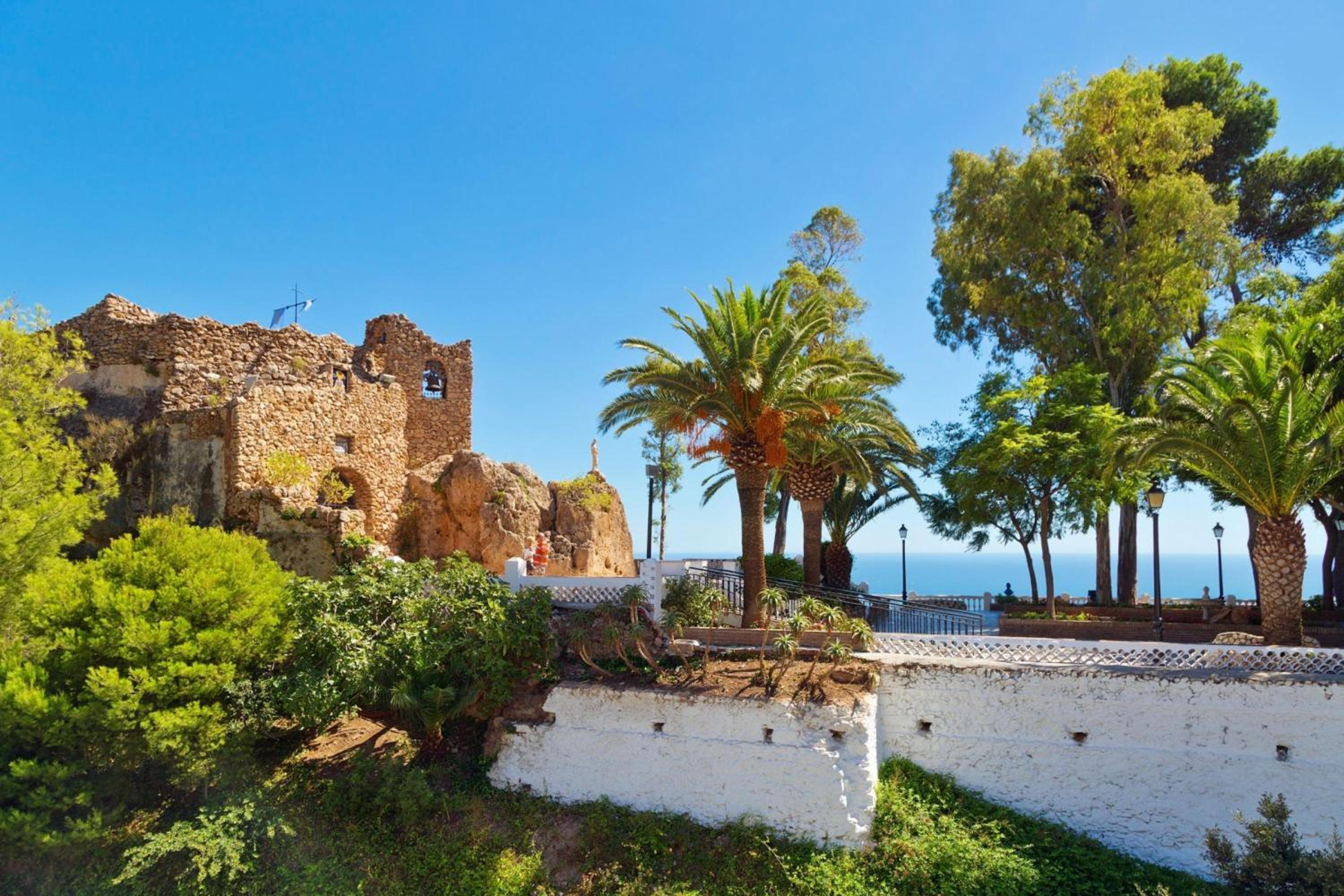 Mediterranean Frontline Beach - Happy Rentals