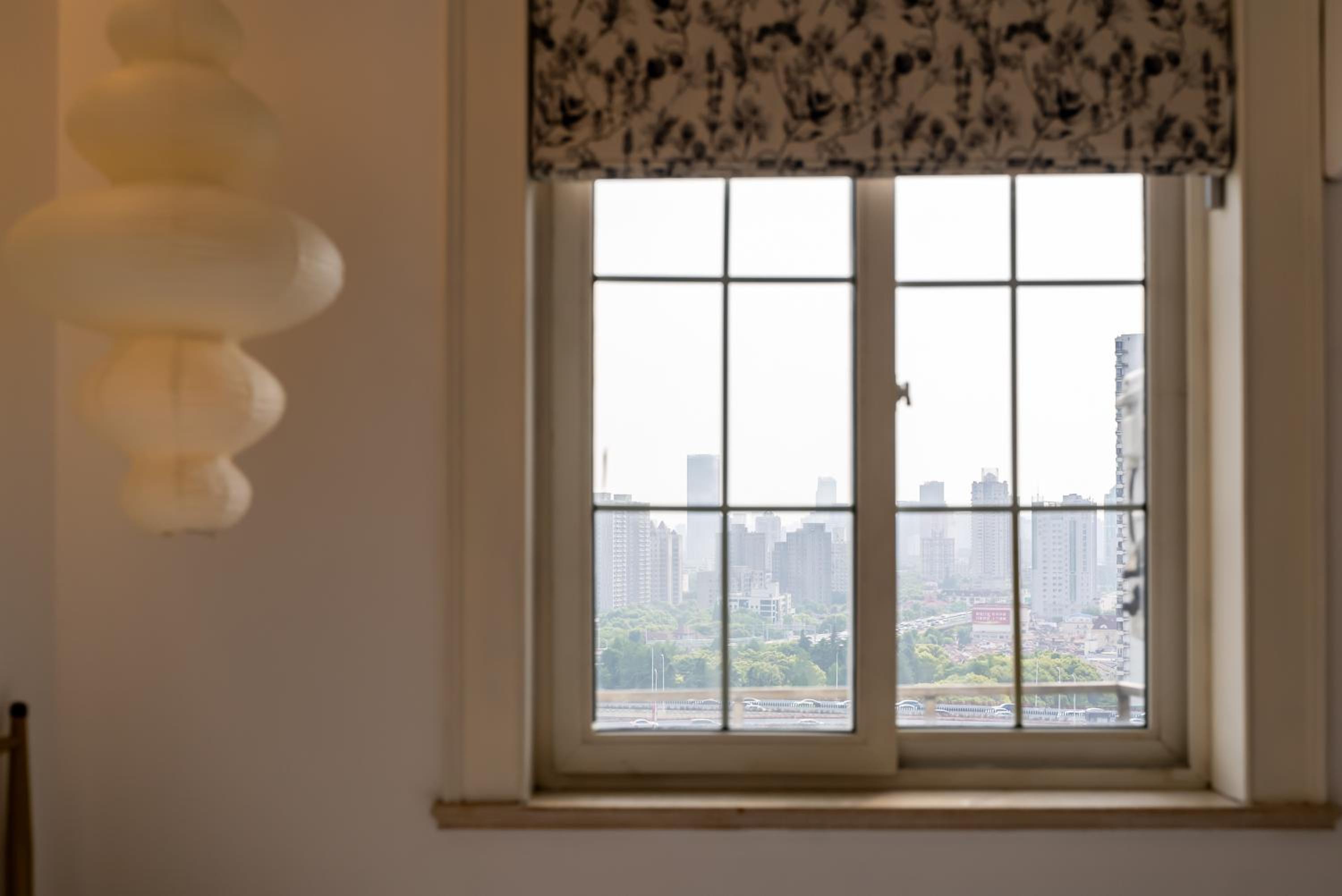 Yi Du Home with City & Tower Views-Walk to People's Sq & Xintiandi, Cards OK