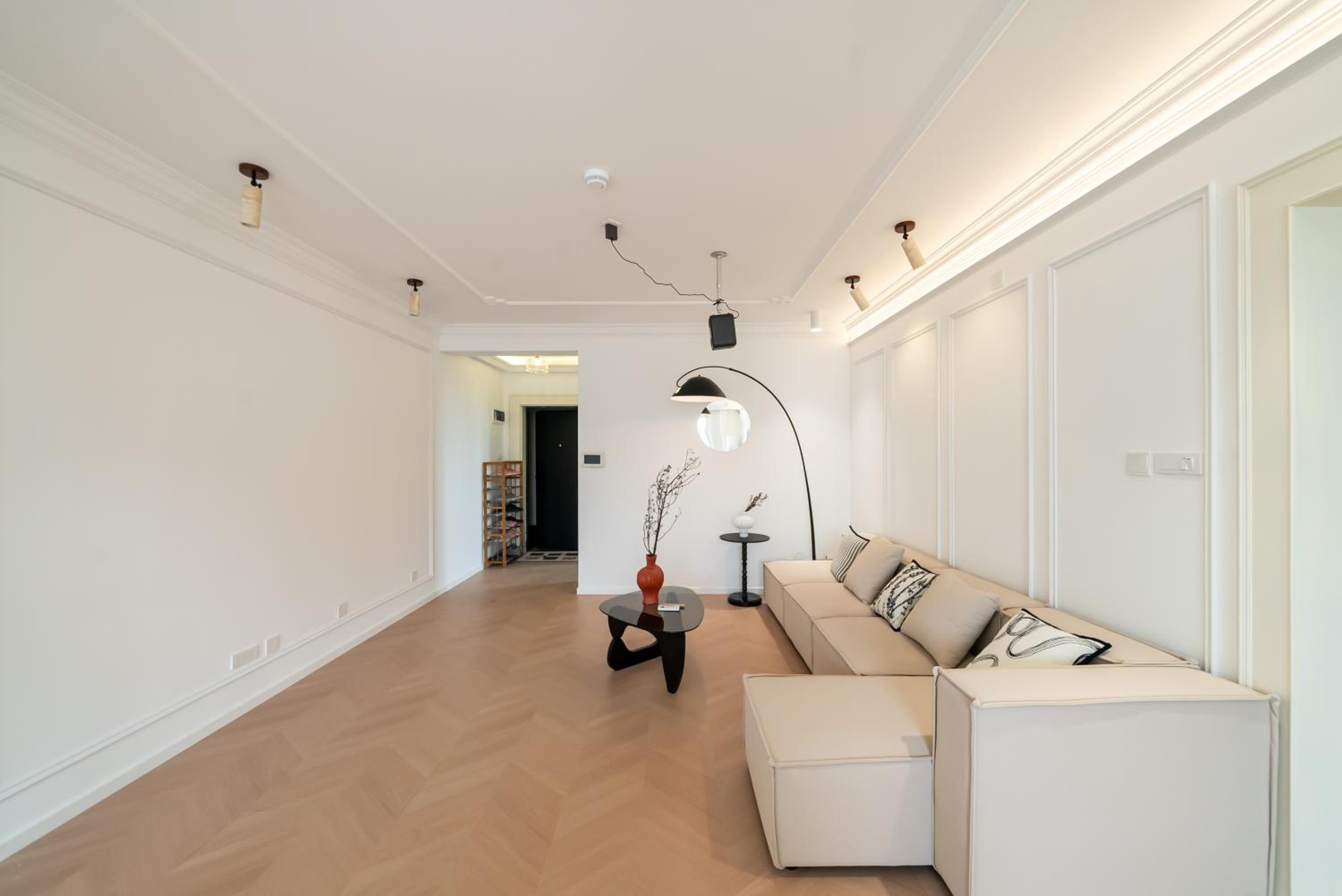Yi Du Home with City & Tower Views-Walk to People's Sq & Xintiandi, Cards OK