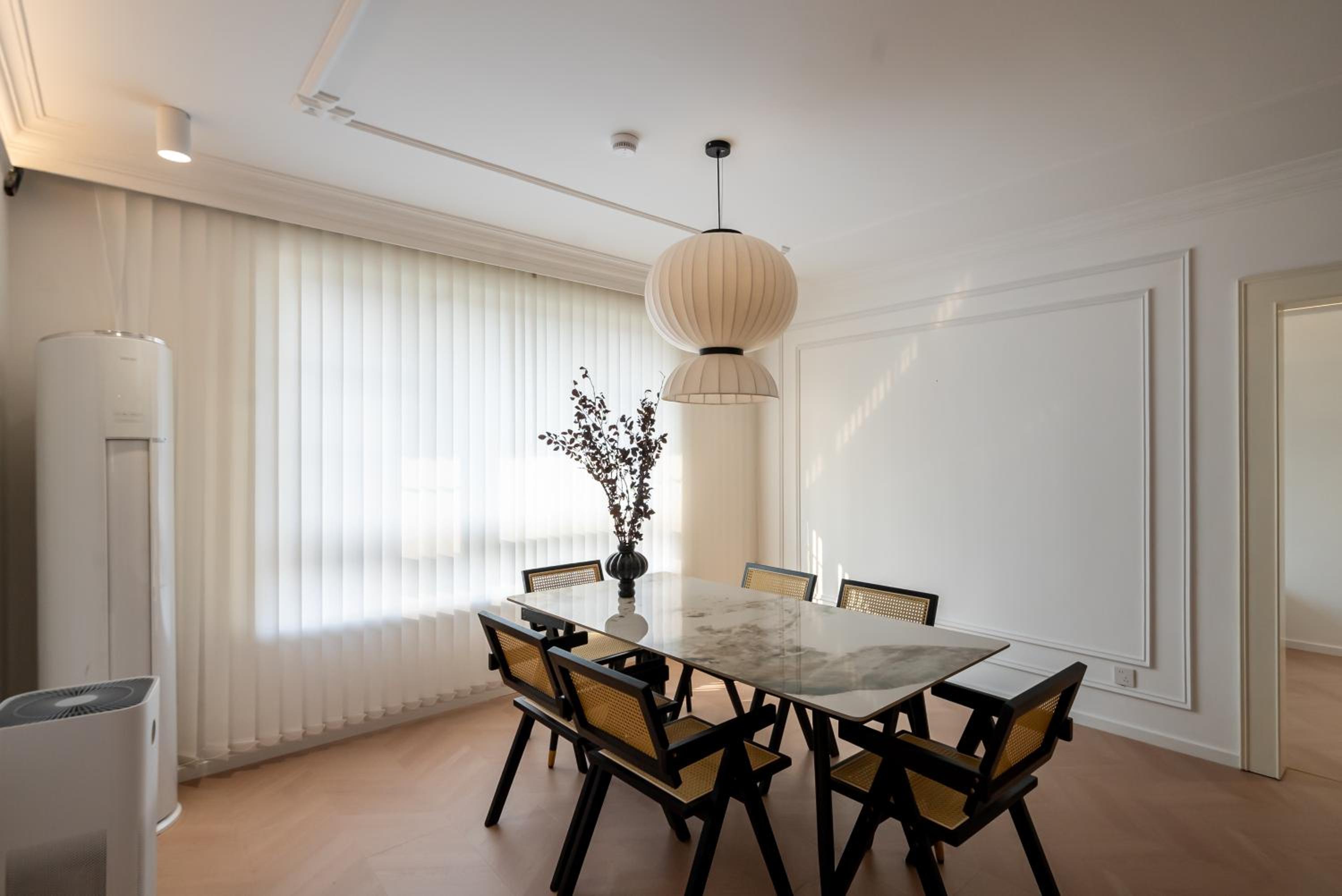 Yi Du Home with City & Tower Views-Walk to People's Sq & Xintiandi, Cards OK