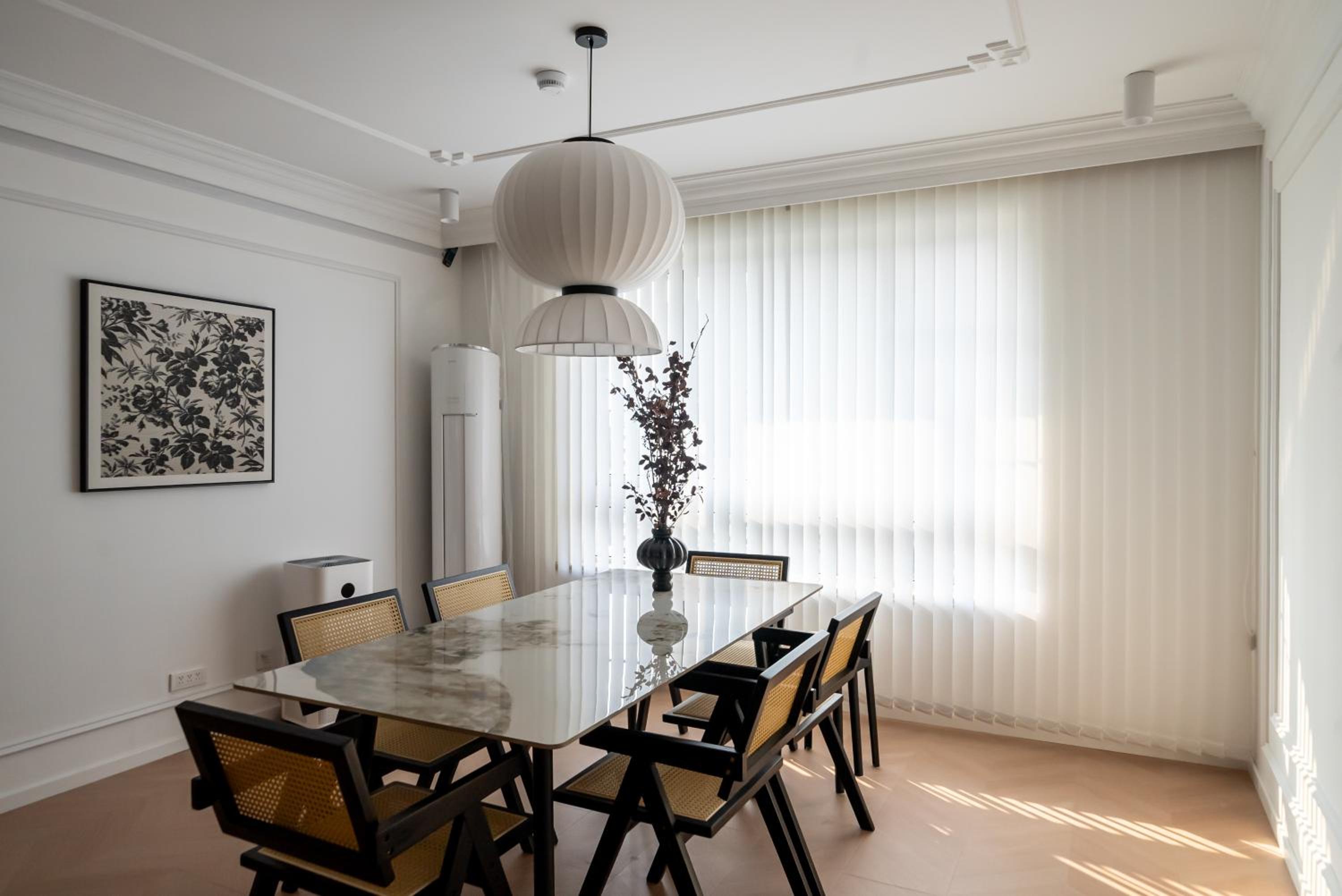 Yi Du Home with City & Tower Views-Walk to People's Sq & Xintiandi, Cards OK