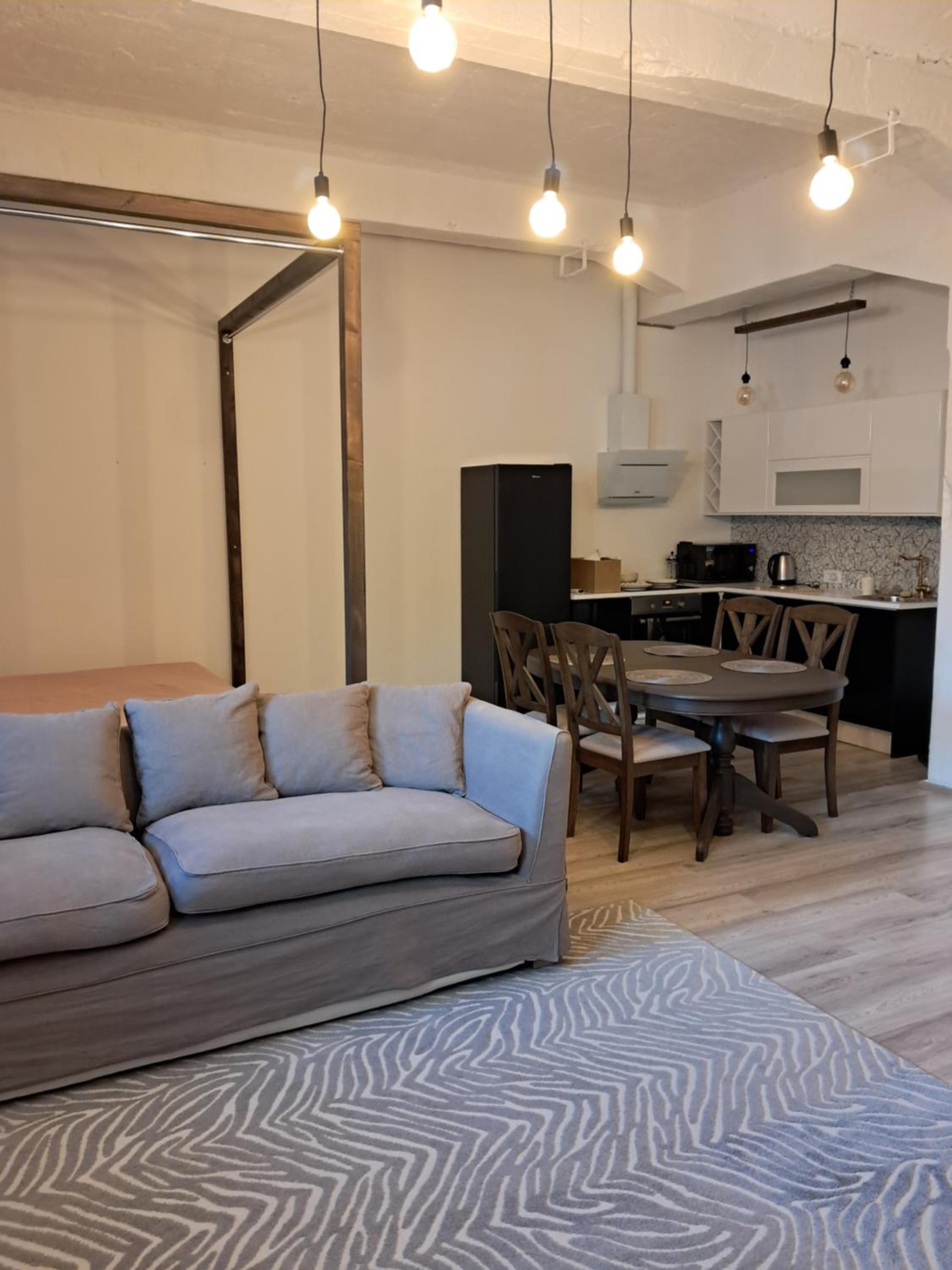 Crystal apartment