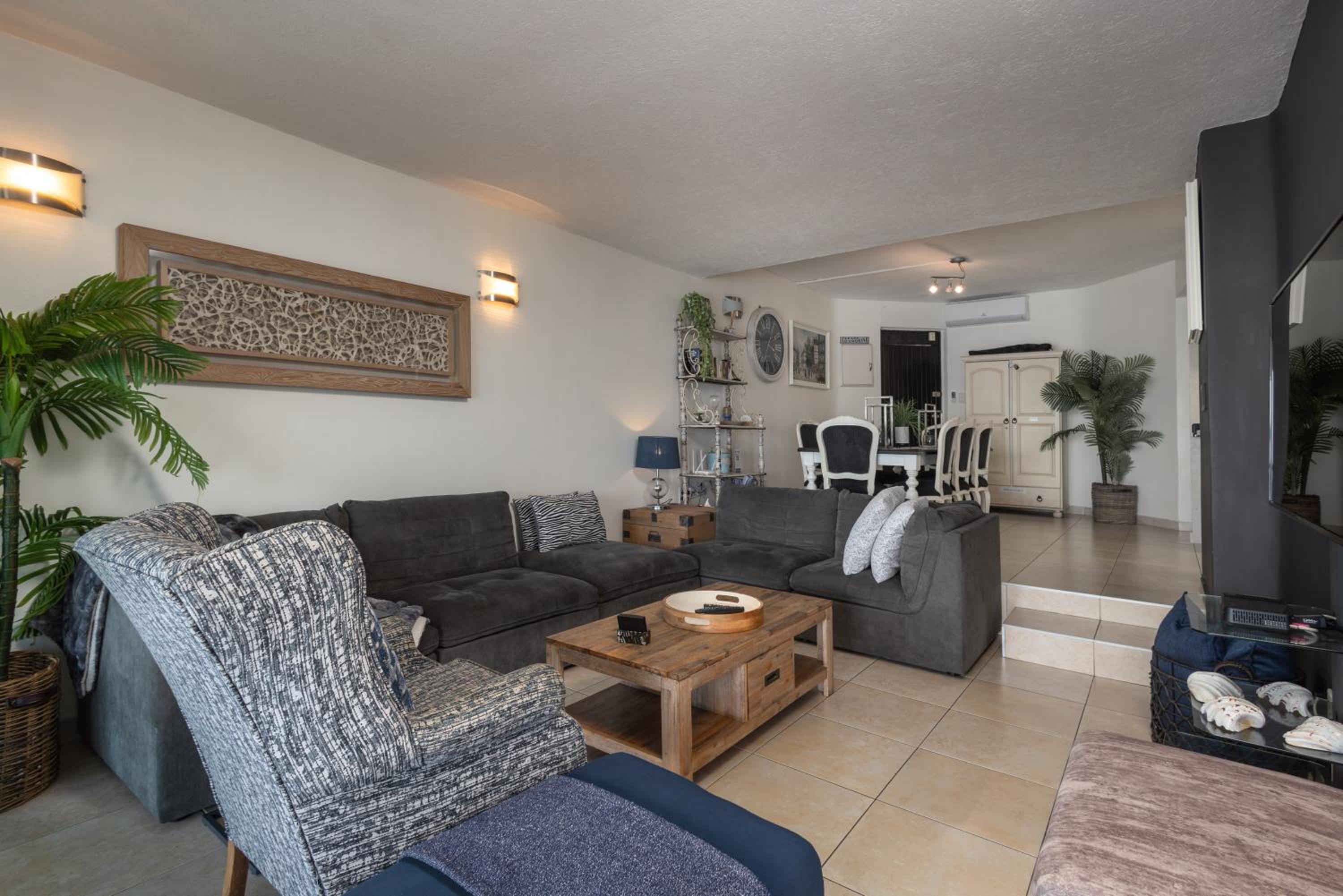 504 Bermudas - by Stay in Umhlanga view 4