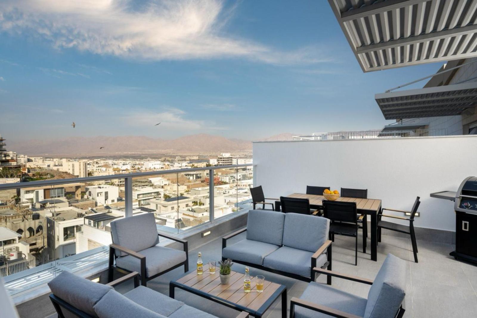 Villa Vibes Eilat Mountain And Sea View - Penthouse with private pool view 5