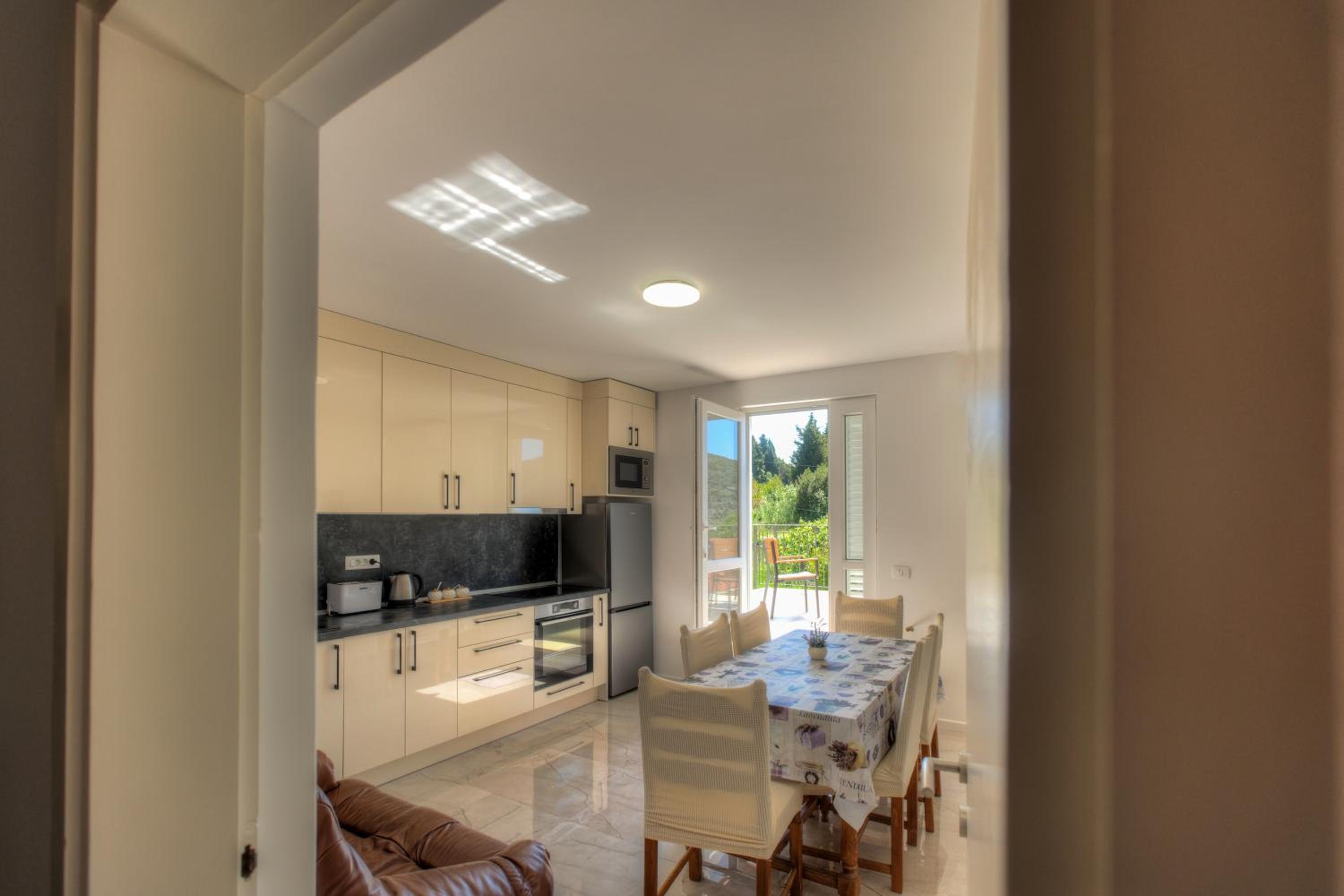 Wine house Marlais view 4