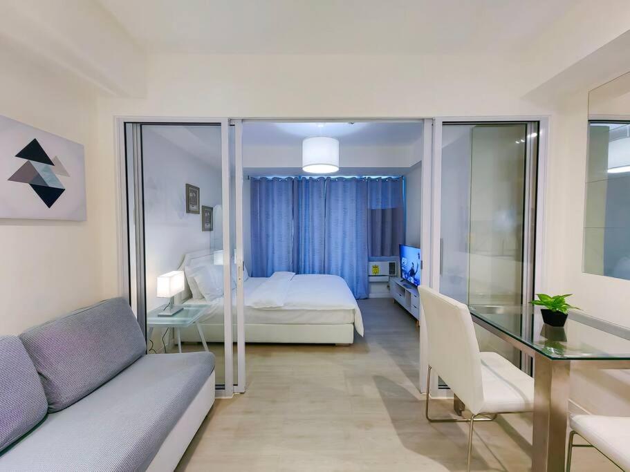 1BR Condotel at Azure Urban Resort Near Airport #AZ03 view 5