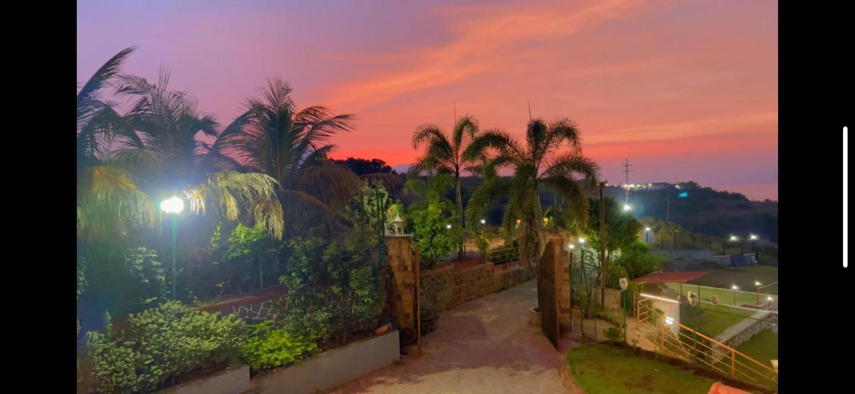 Passiflora Resorts