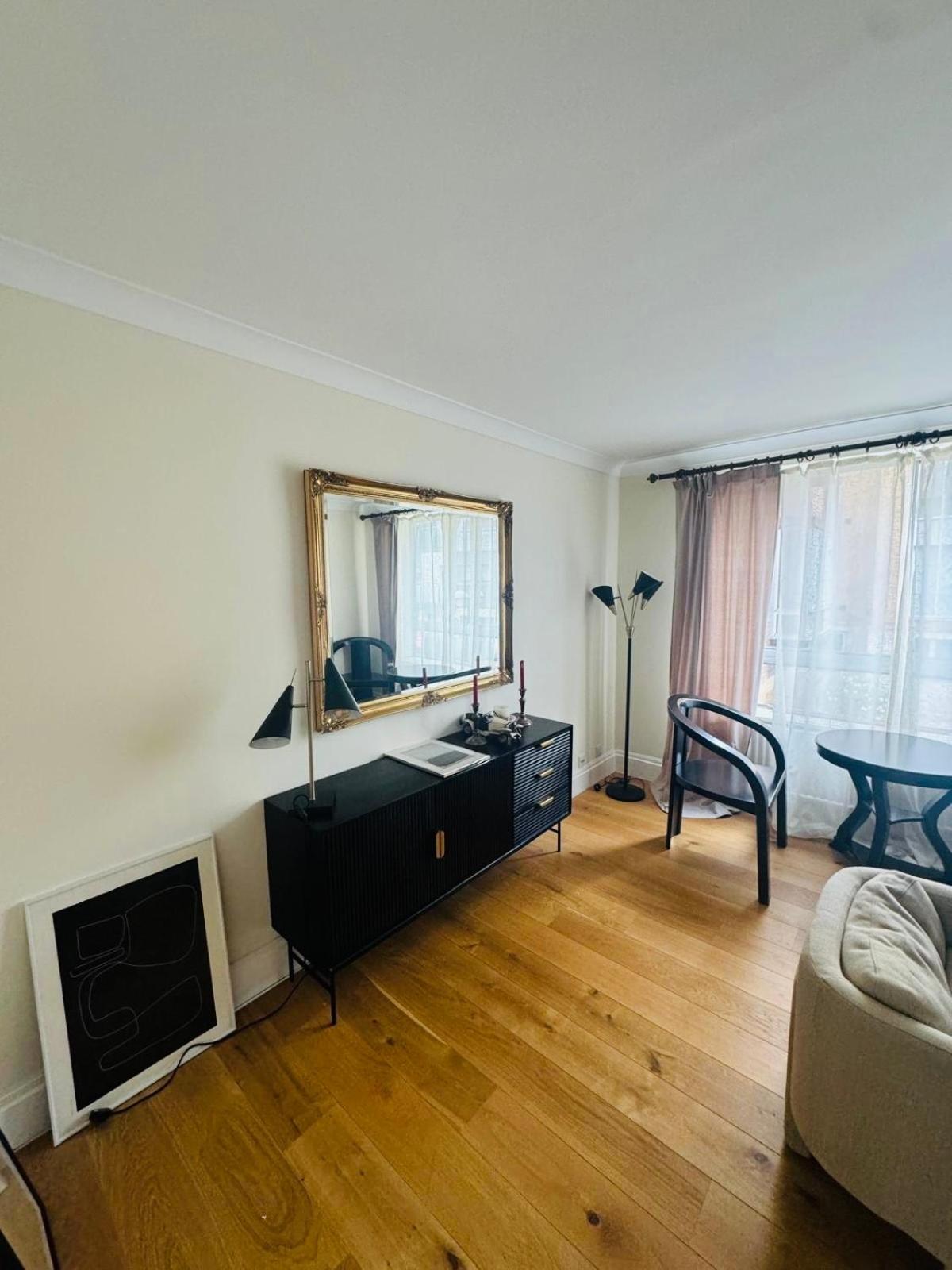 bloomrooms@Knightsbridge/HydePark