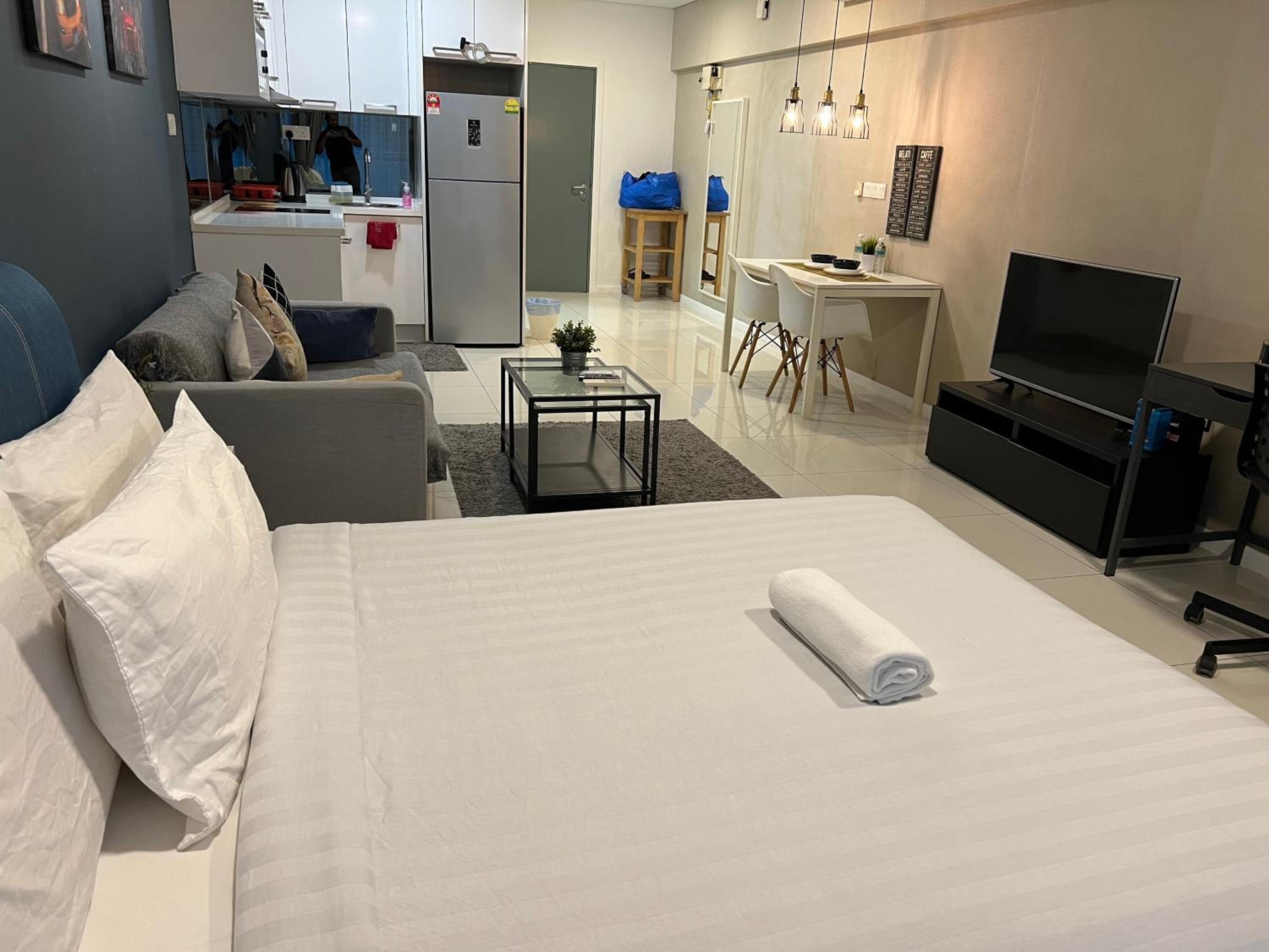 Summer suites KLCC by cozy stay