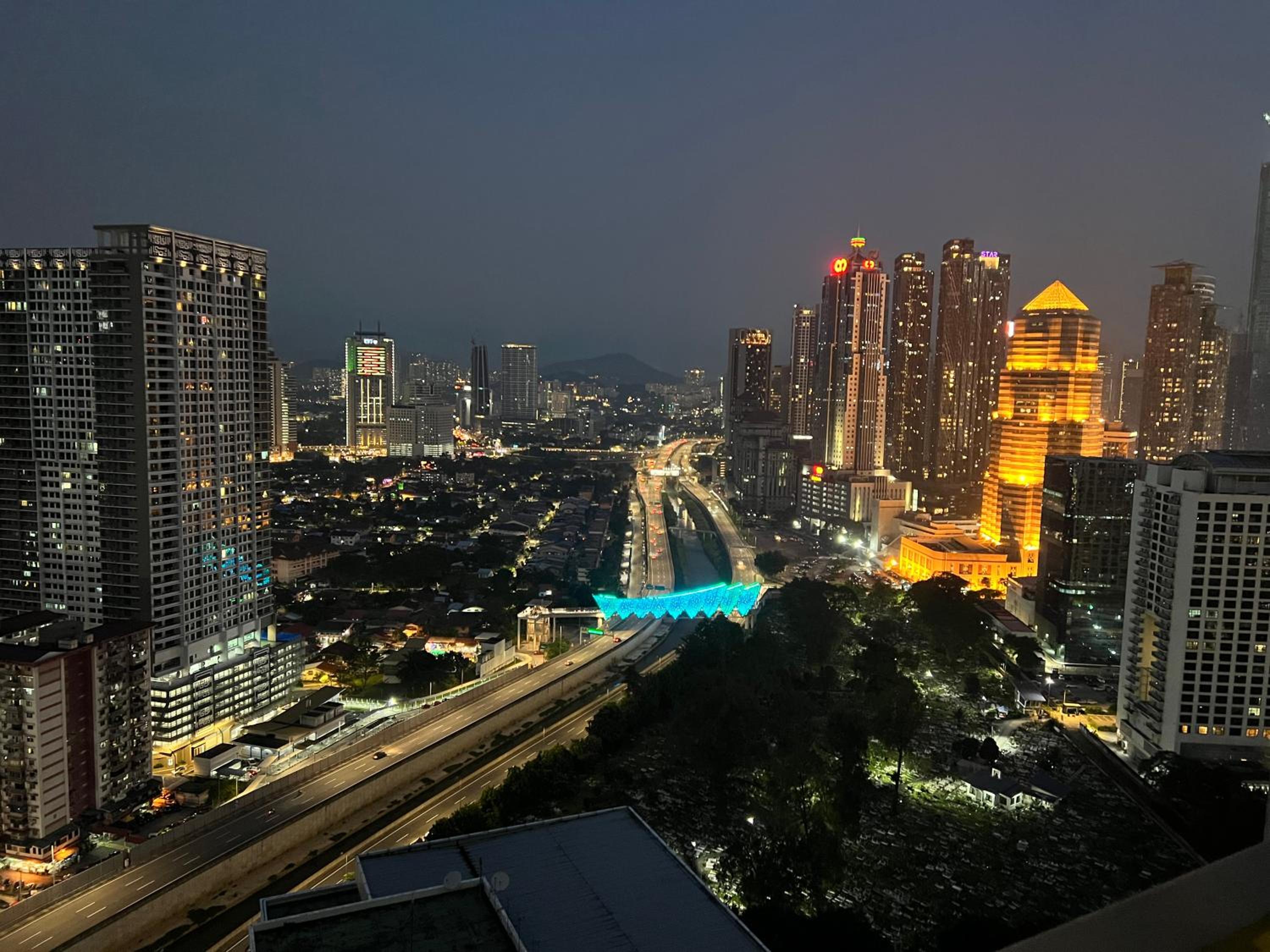 Summer suites KLCC by cozy stay