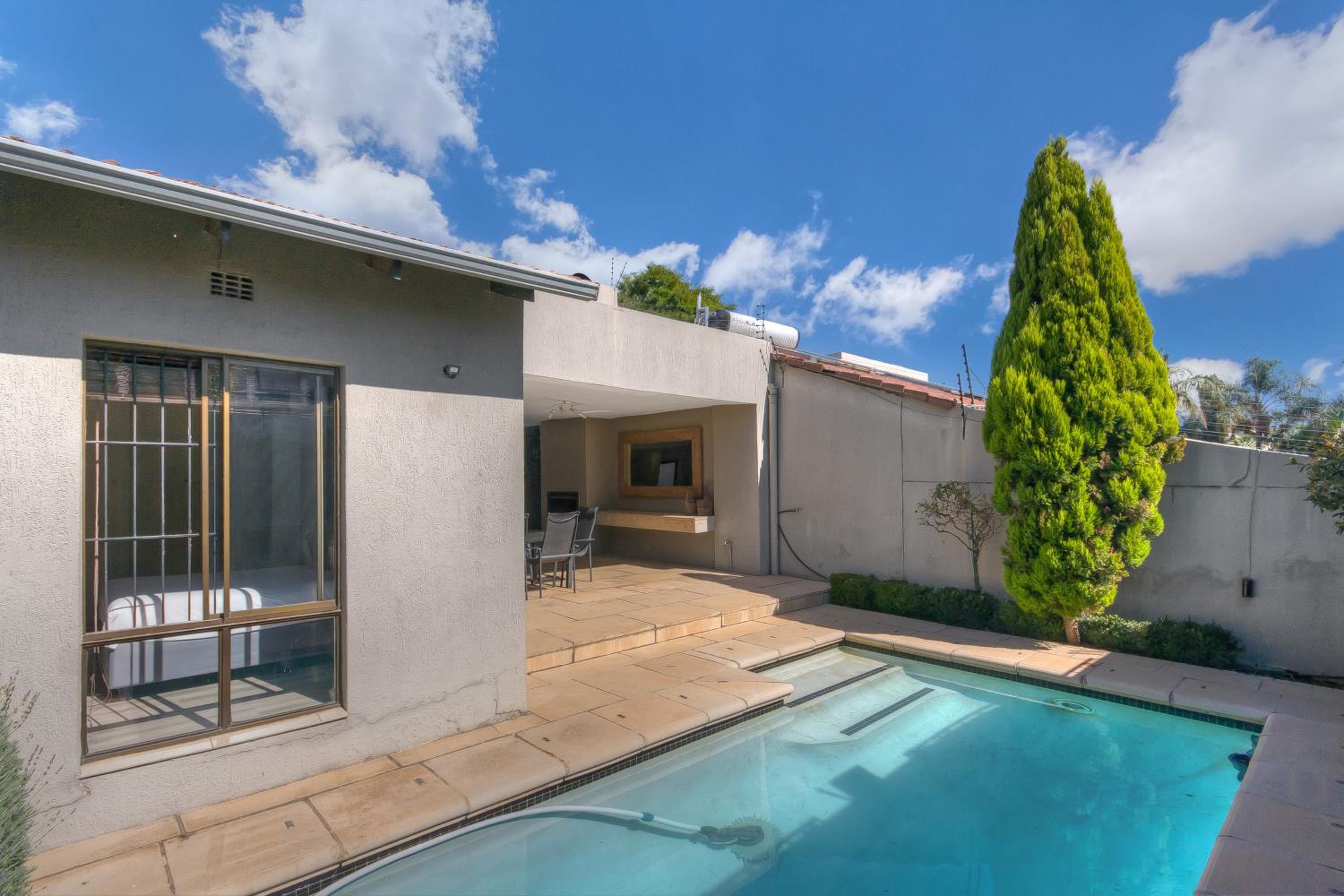 13 Sandown Valley, Sandton