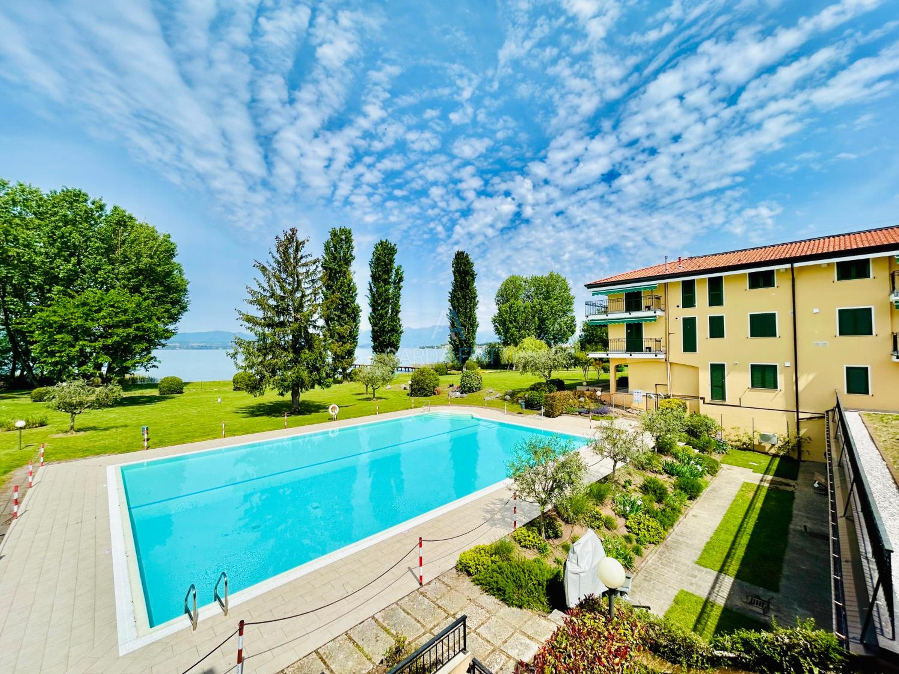 Sirmione Vacations - Little Venezia Apt - Relax in Piscina Fronte Lago - Property Image 26