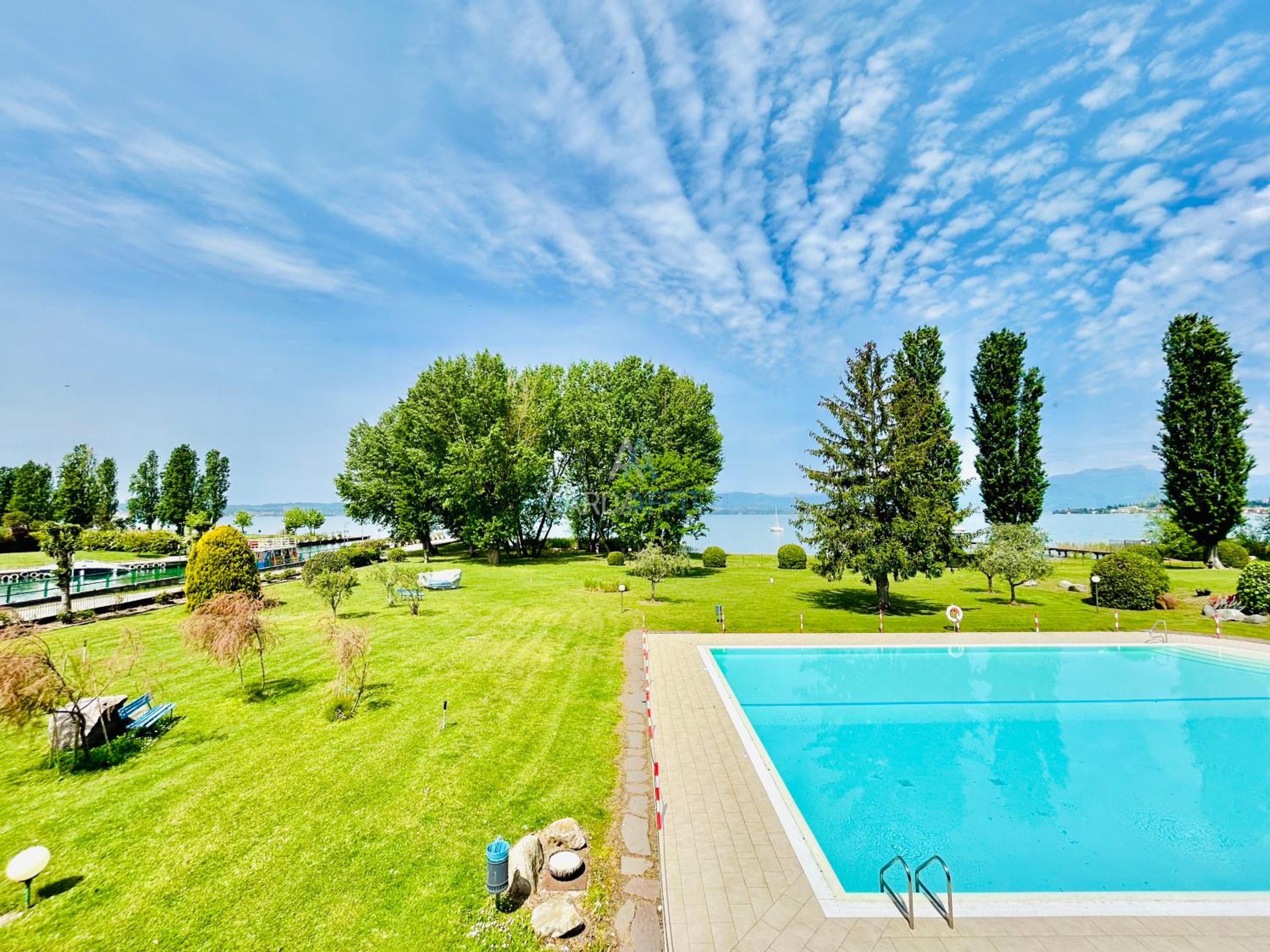 Sirmione Vacations - Little Venezia Apt - Relax in Piscina Fronte Lago - Property Image 25