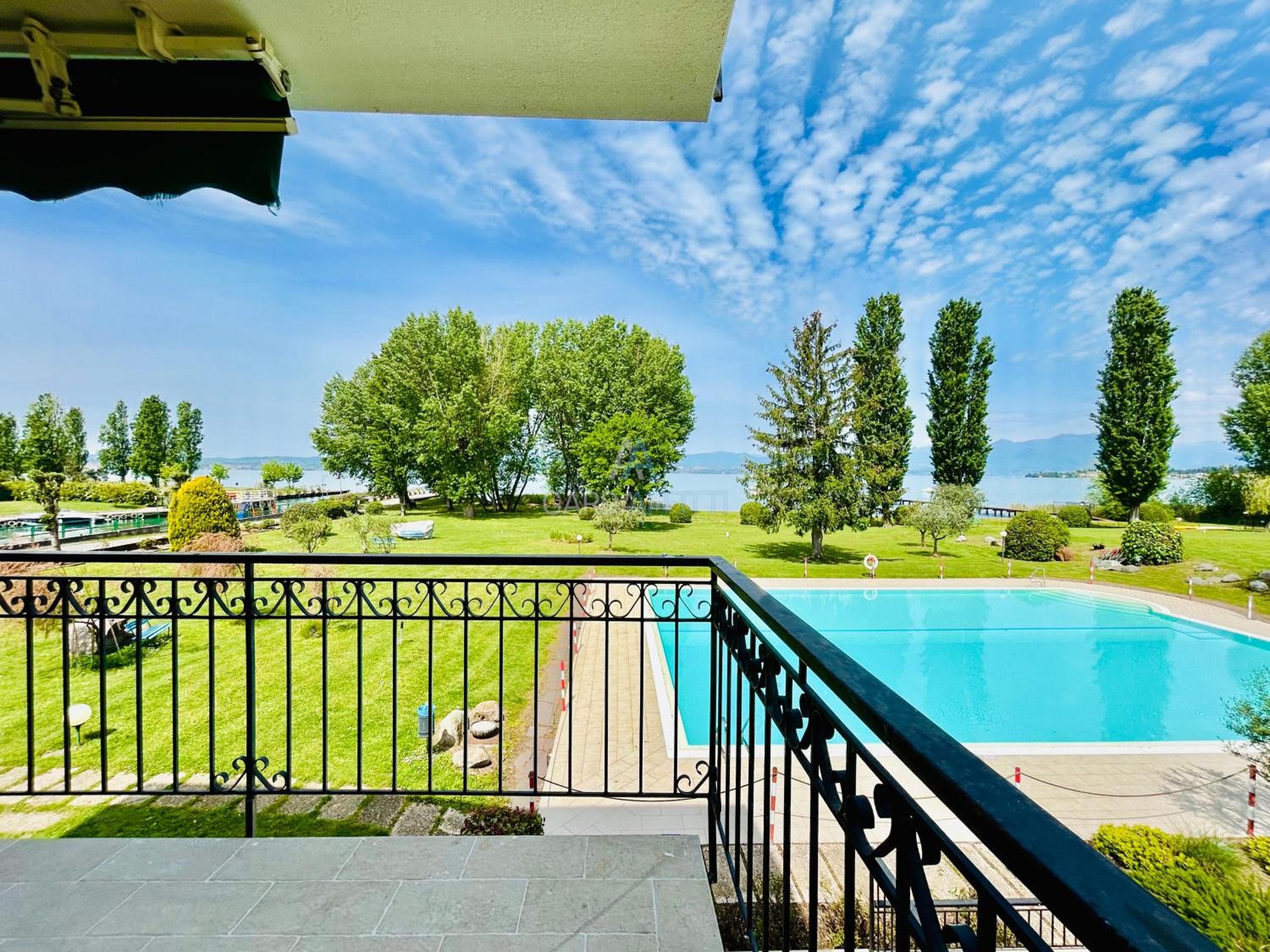 Sirmione Vacations - Little Venezia Apt - Relax in Piscina Fronte Lago - Property Image 39