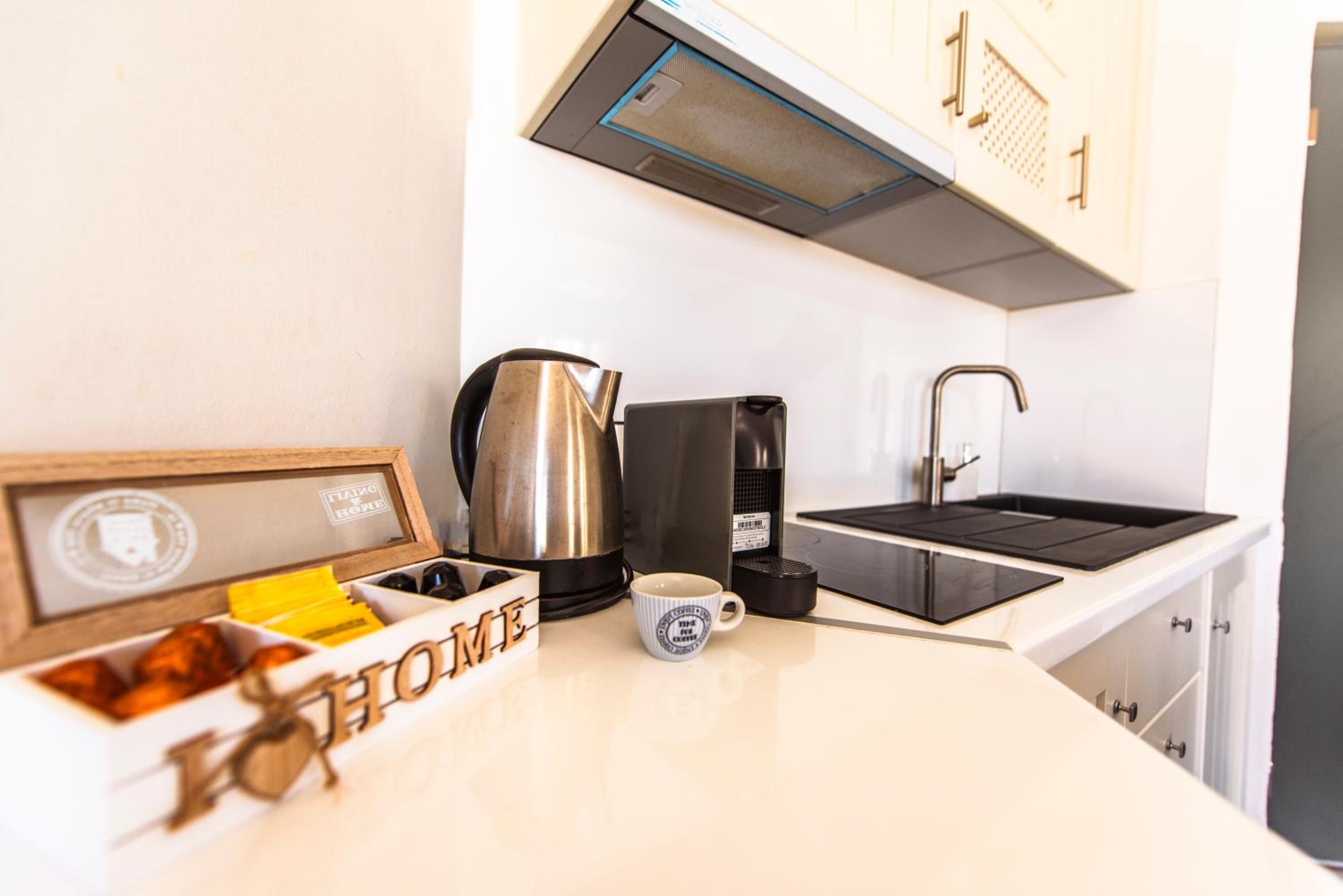 Fresh renovated maisonette close to the beach view 4