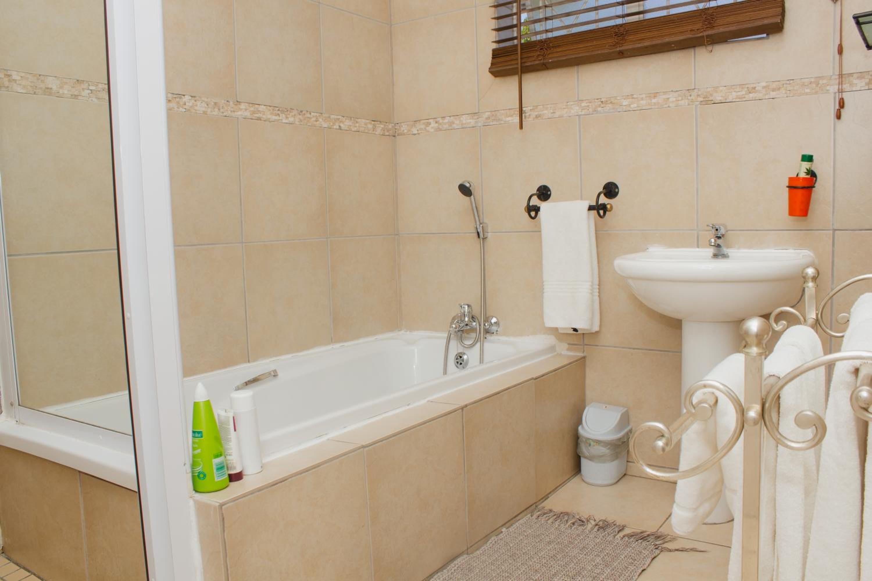 Oaklands inn and Conference Centre