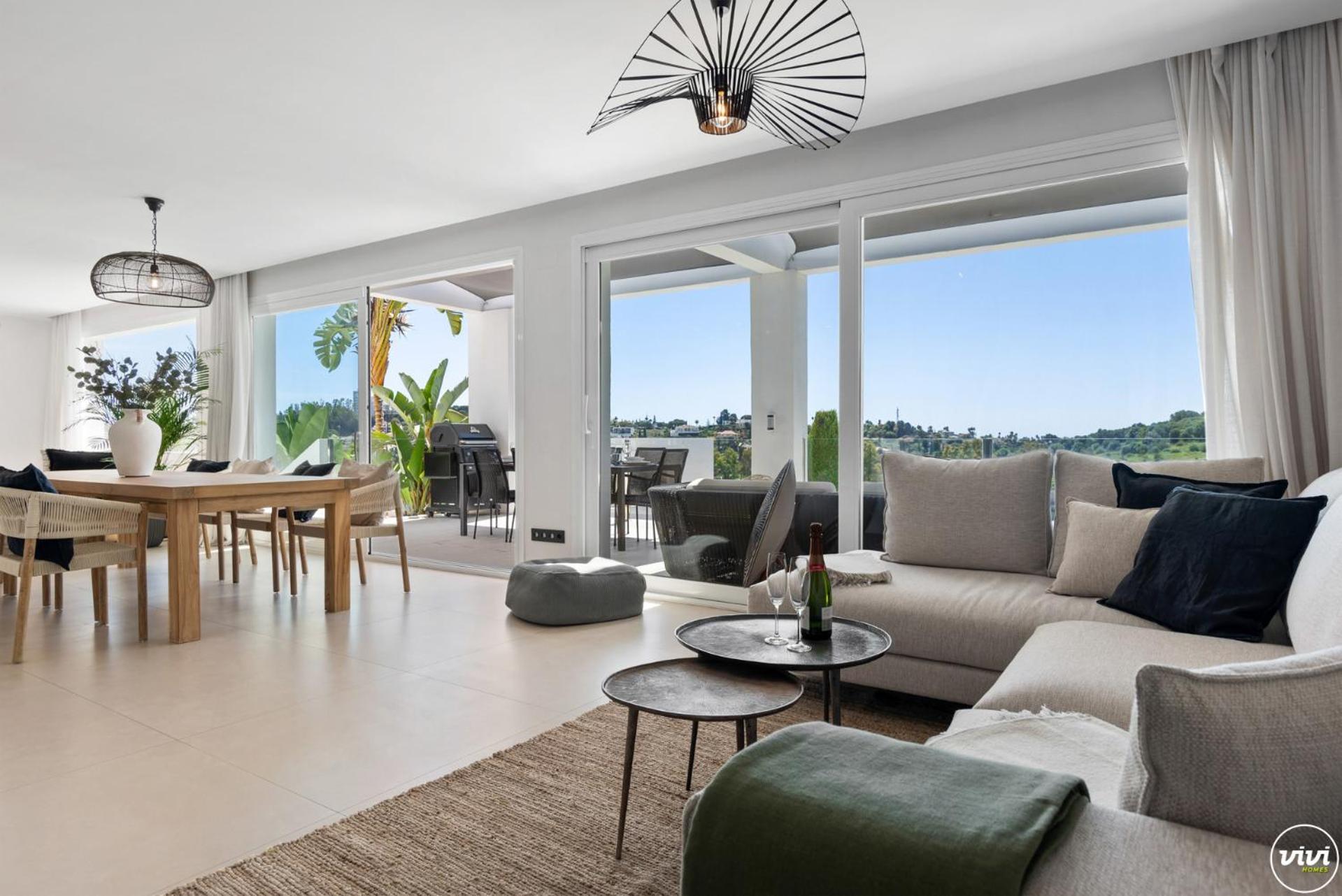 ViVi Homes -Villa Carat Pool, Cinema, Golf & Terrace