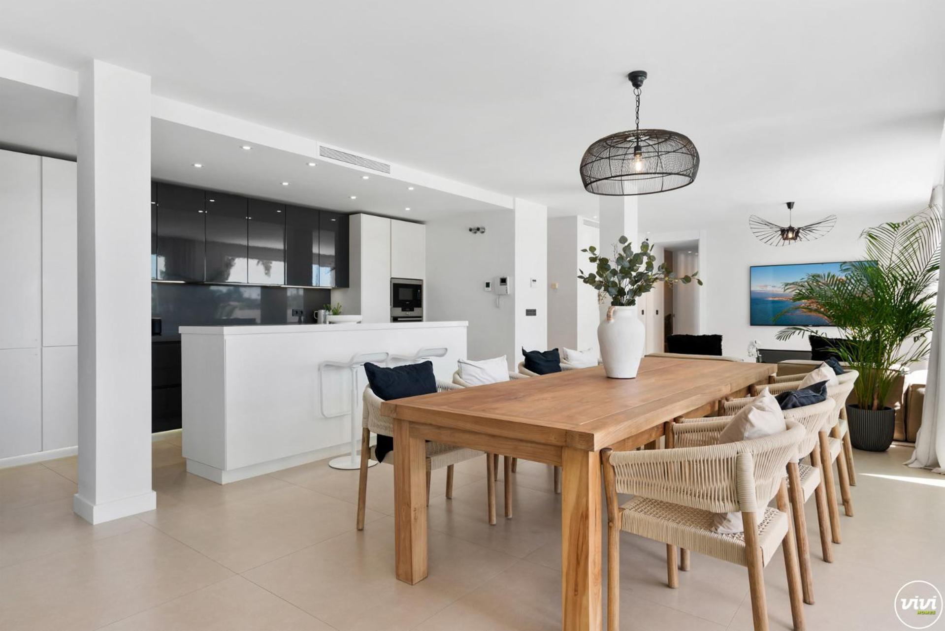 ViVi Homes -Villa Carat Pool, Cinema, Golf & Terrace