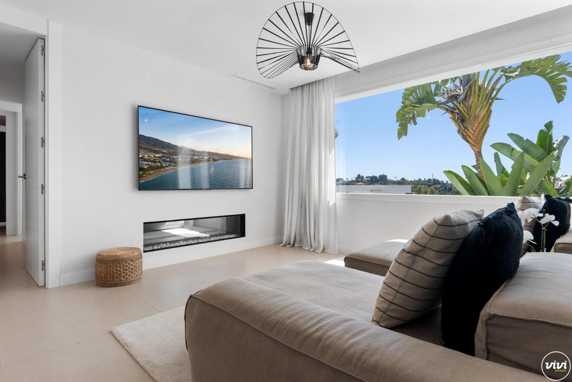 ViVi Homes -Villa Carat Pool, Cinema, Golf & Terrace