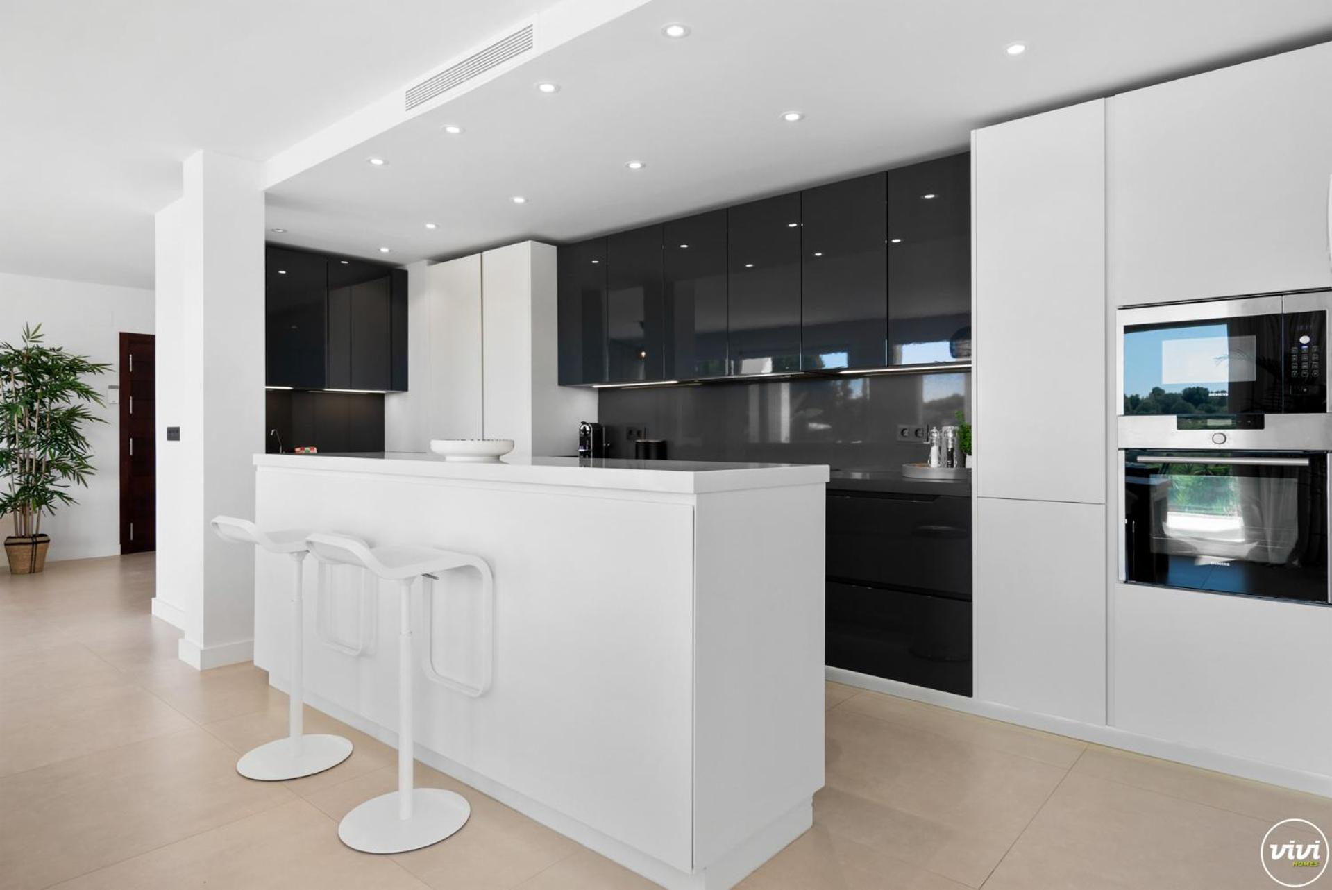 ViVi Homes -Villa Carat Pool, Cinema, Golf & Terrace