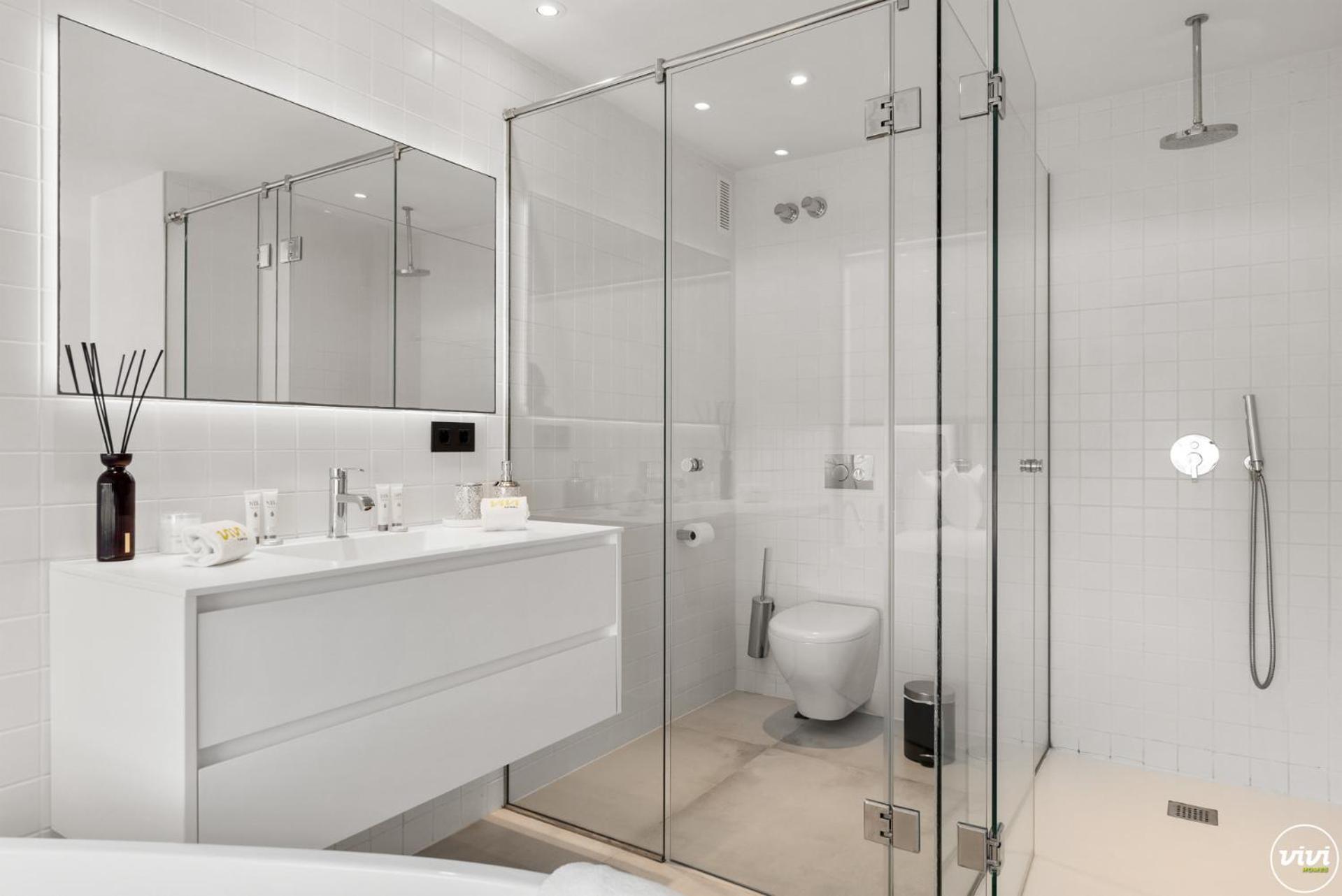ViVi Homes -Villa Carat Pool, Cinema, Golf & Terrace