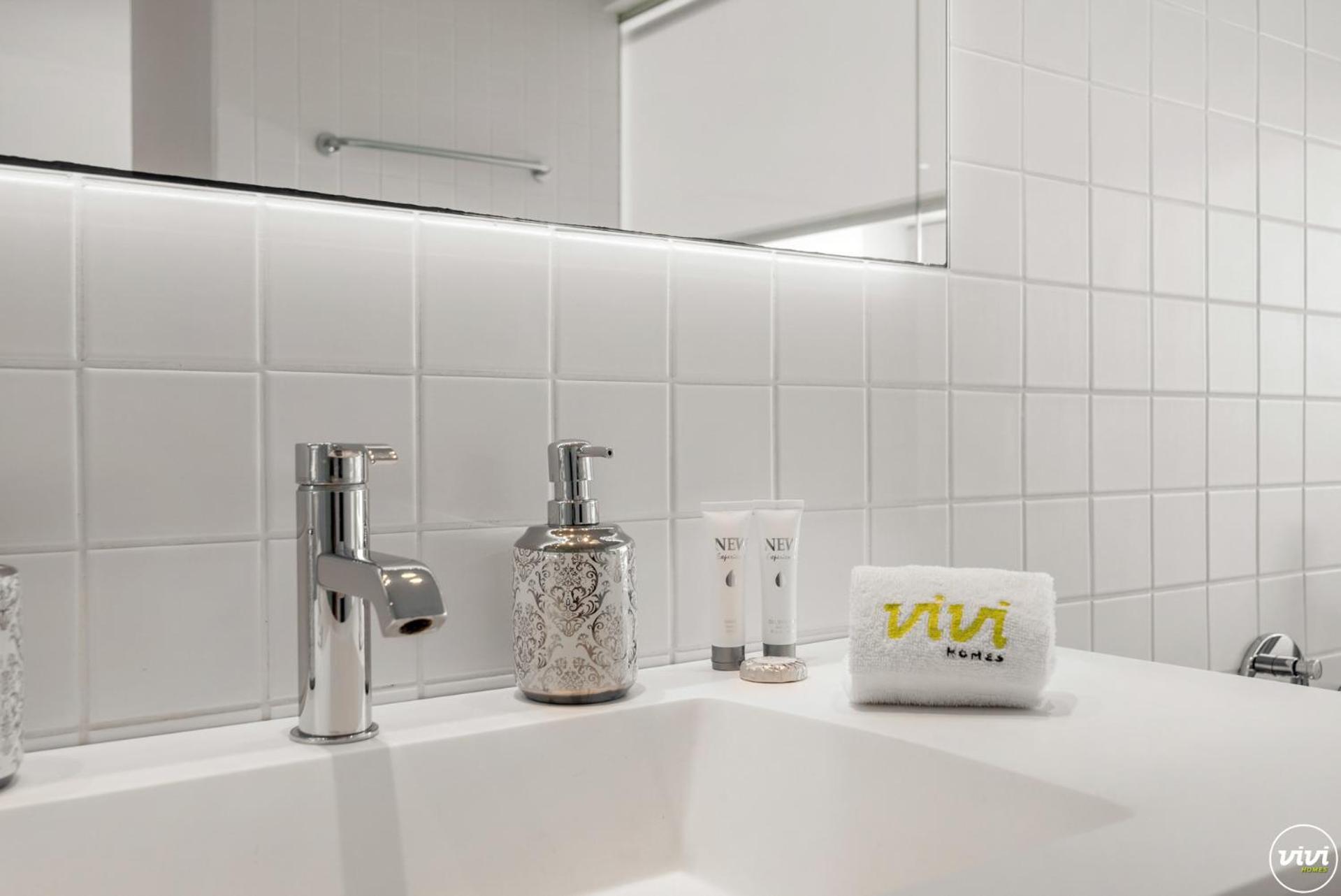ViVi Homes -Villa Carat Pool, Cinema, Golf & Terrace