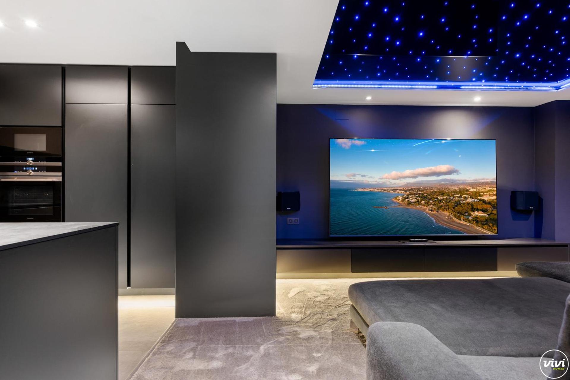 ViVi Homes -Villa Carat Pool, Cinema, Golf & Terrace