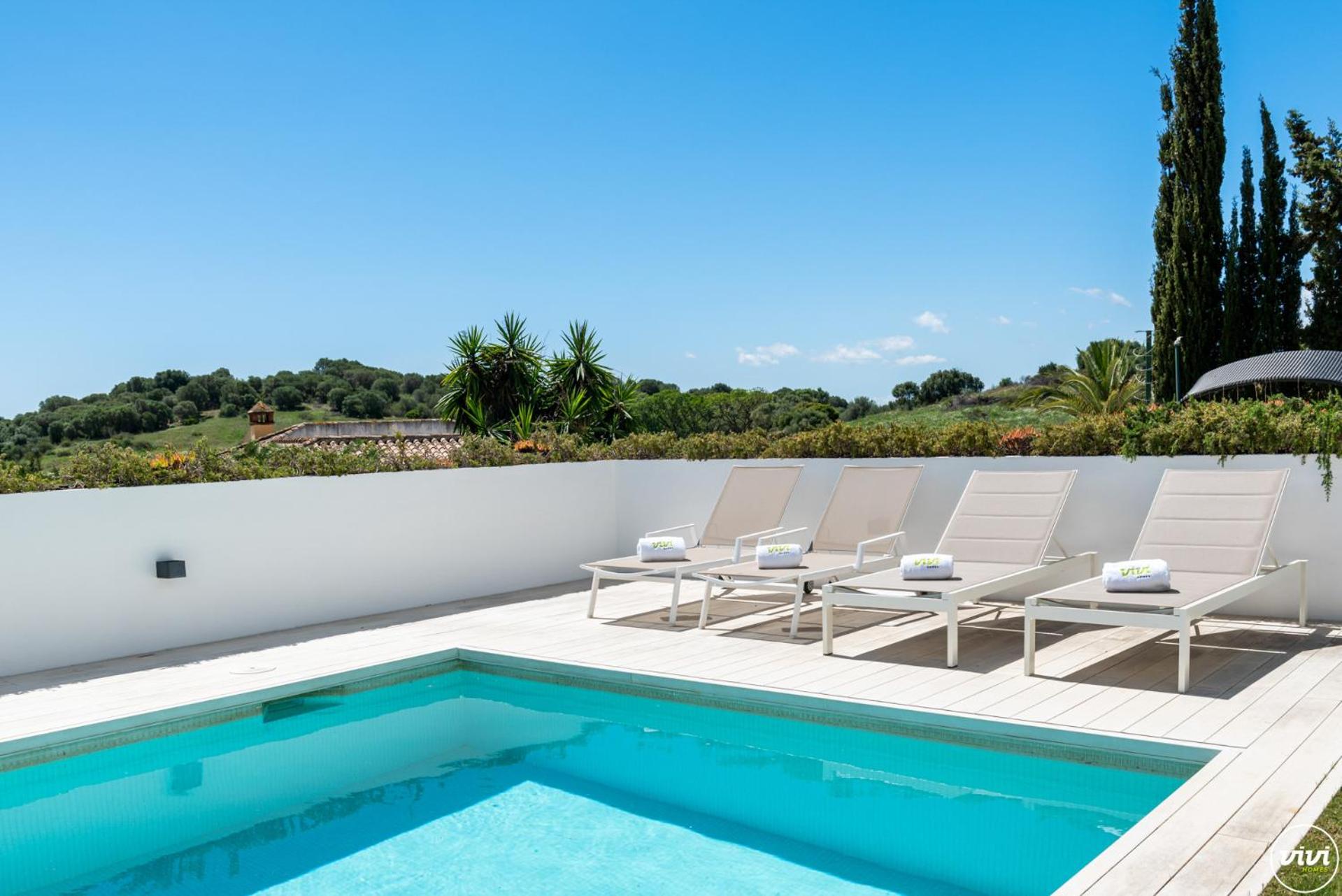 ViVi Homes -Villa Carat Pool, Cinema, Golf & Terrace