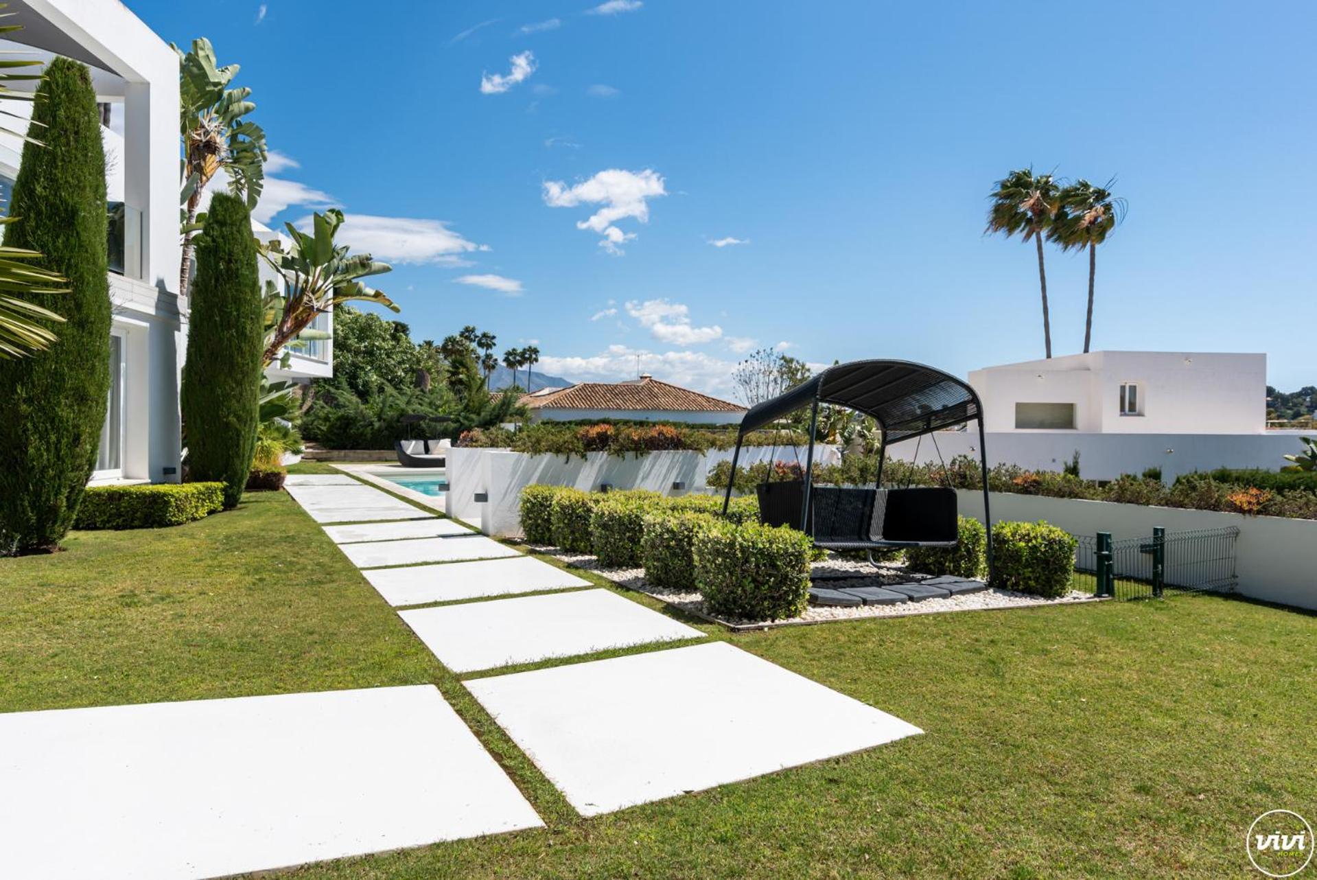 ViVi Homes -Villa Carat Pool, Cinema, Golf & Terrace