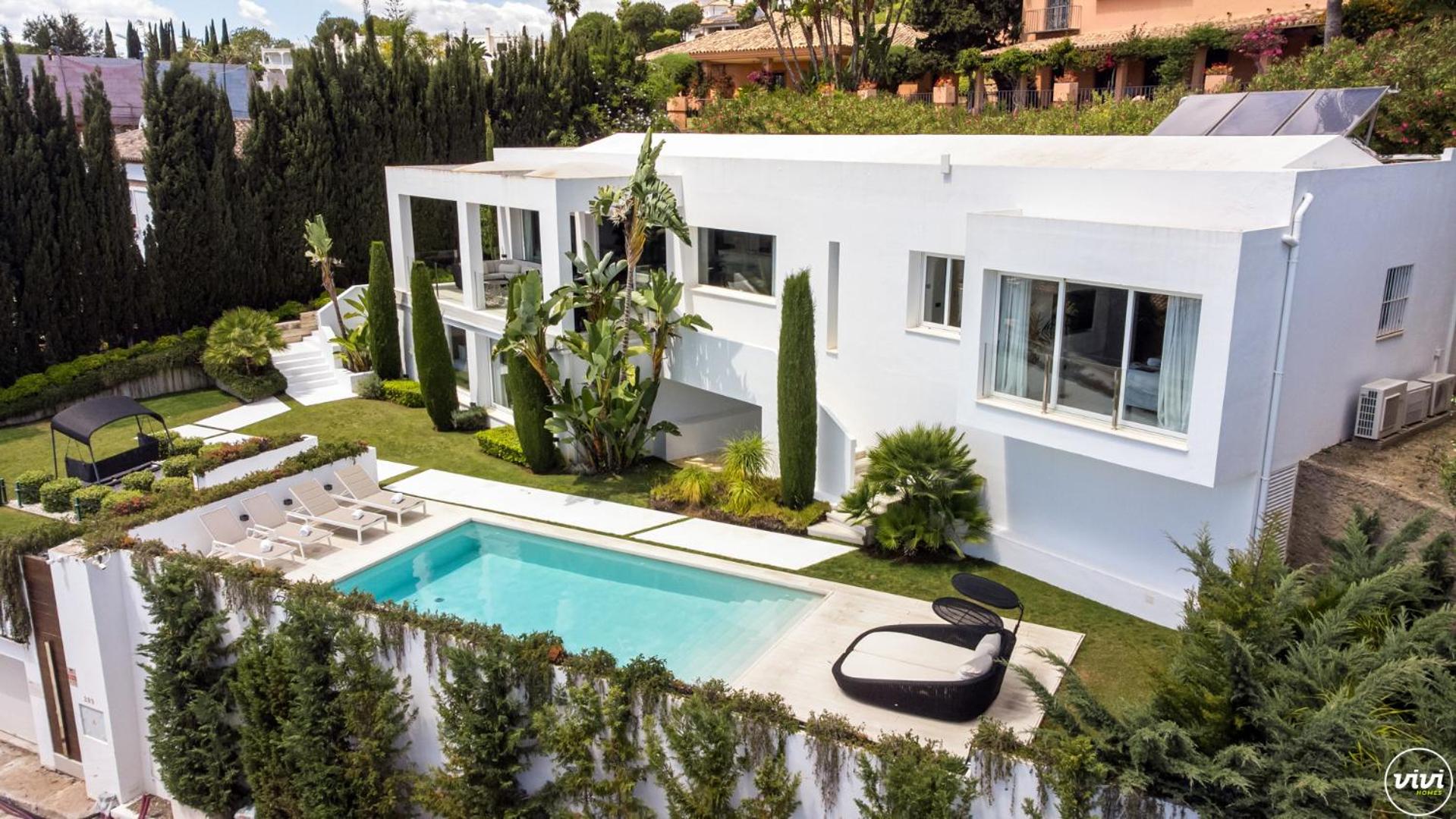 ViVi Homes -Villa Carat Pool, Cinema, Golf & Terrace