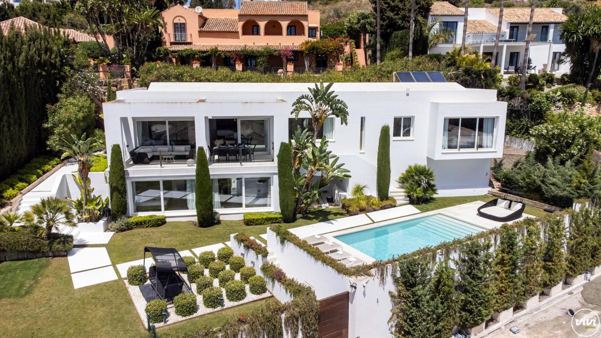 ViVi Homes -Villa Carat Pool, Cinema, Golf & Terrace