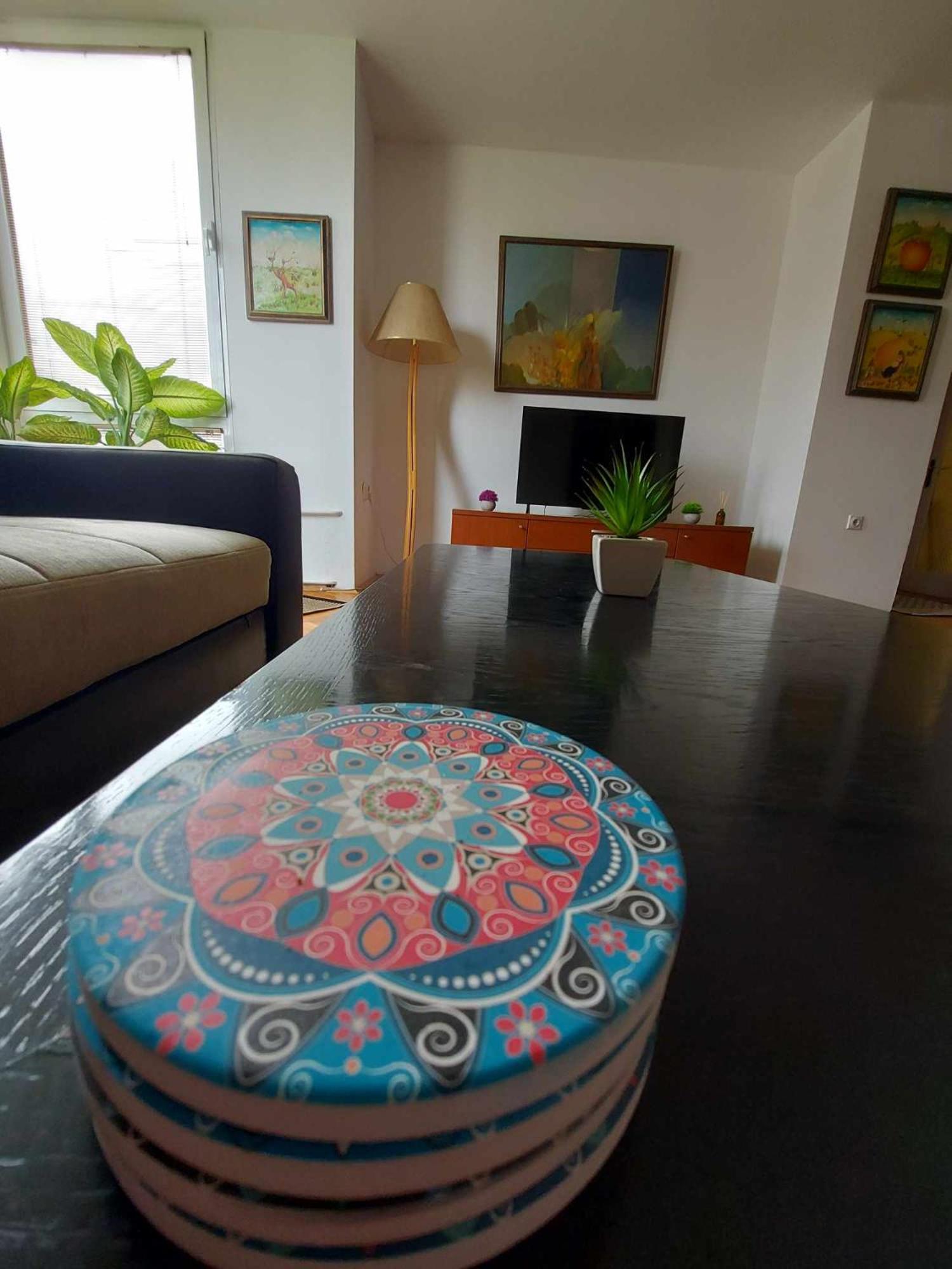 Compass Apartment 4 - Central Cosy Home view 4