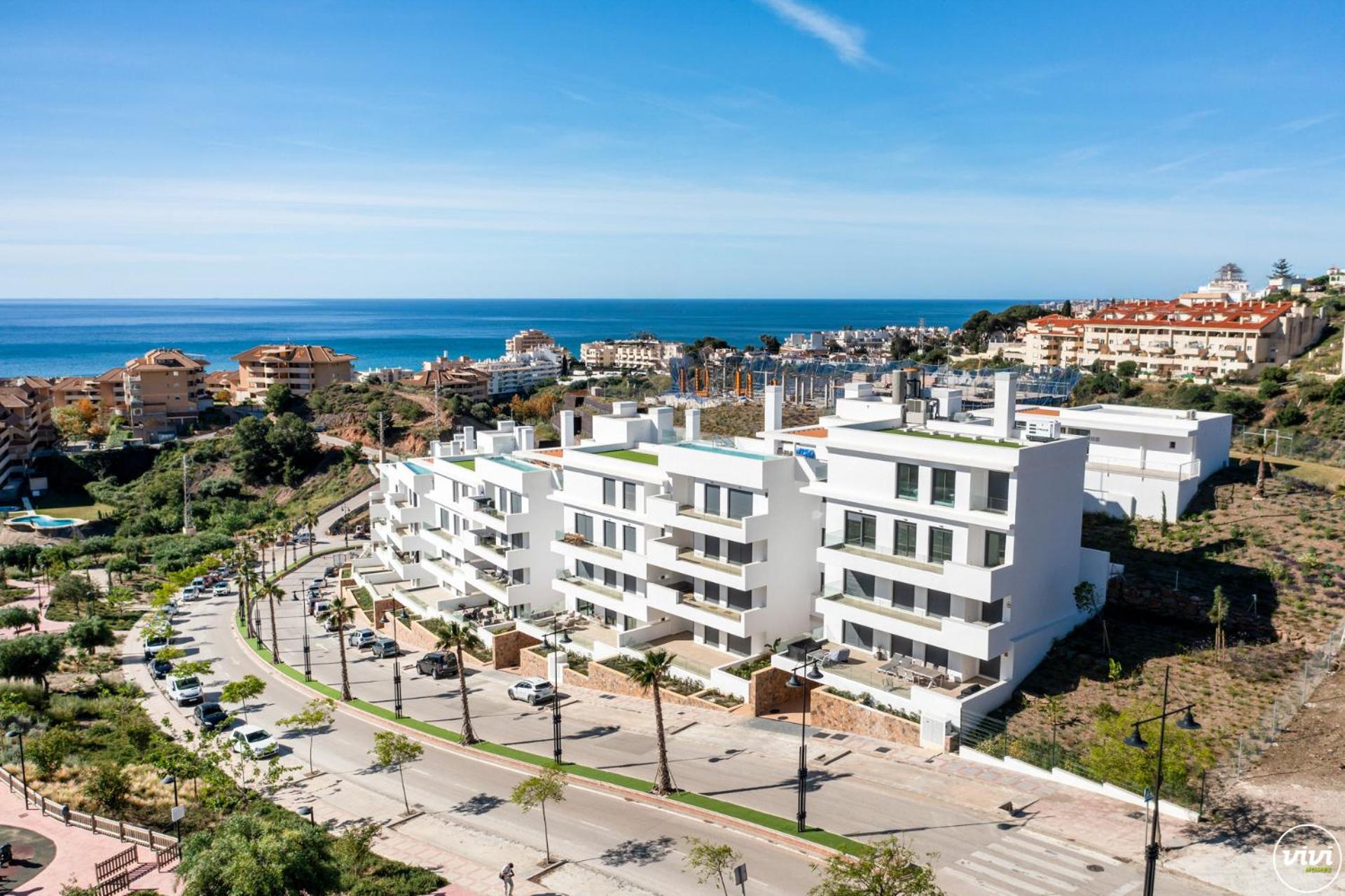 Penthouse Diamond - Private Pool, Terrace, Sea View, Gym & BBQ