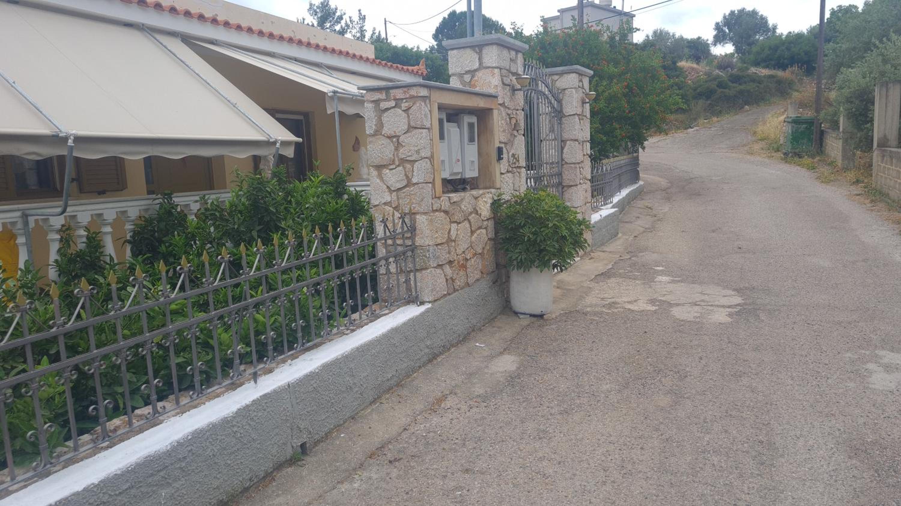 Stratigato Garden Getaway near Chios Town