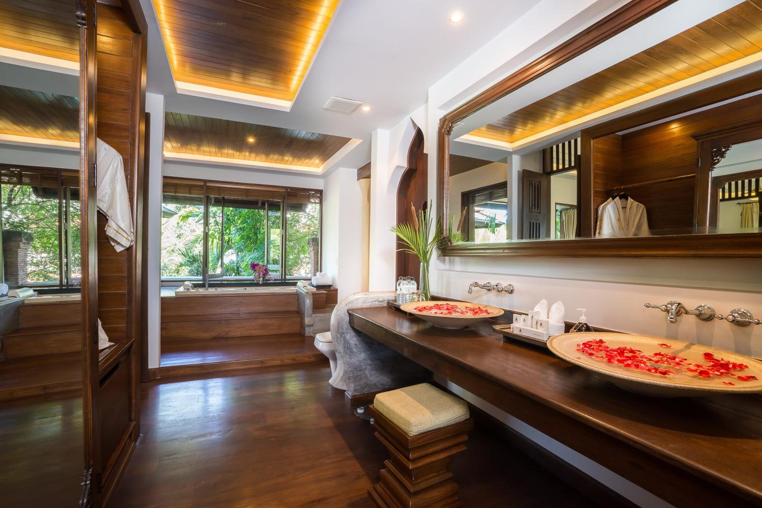 Royal Muang Samui Villas — photo 36